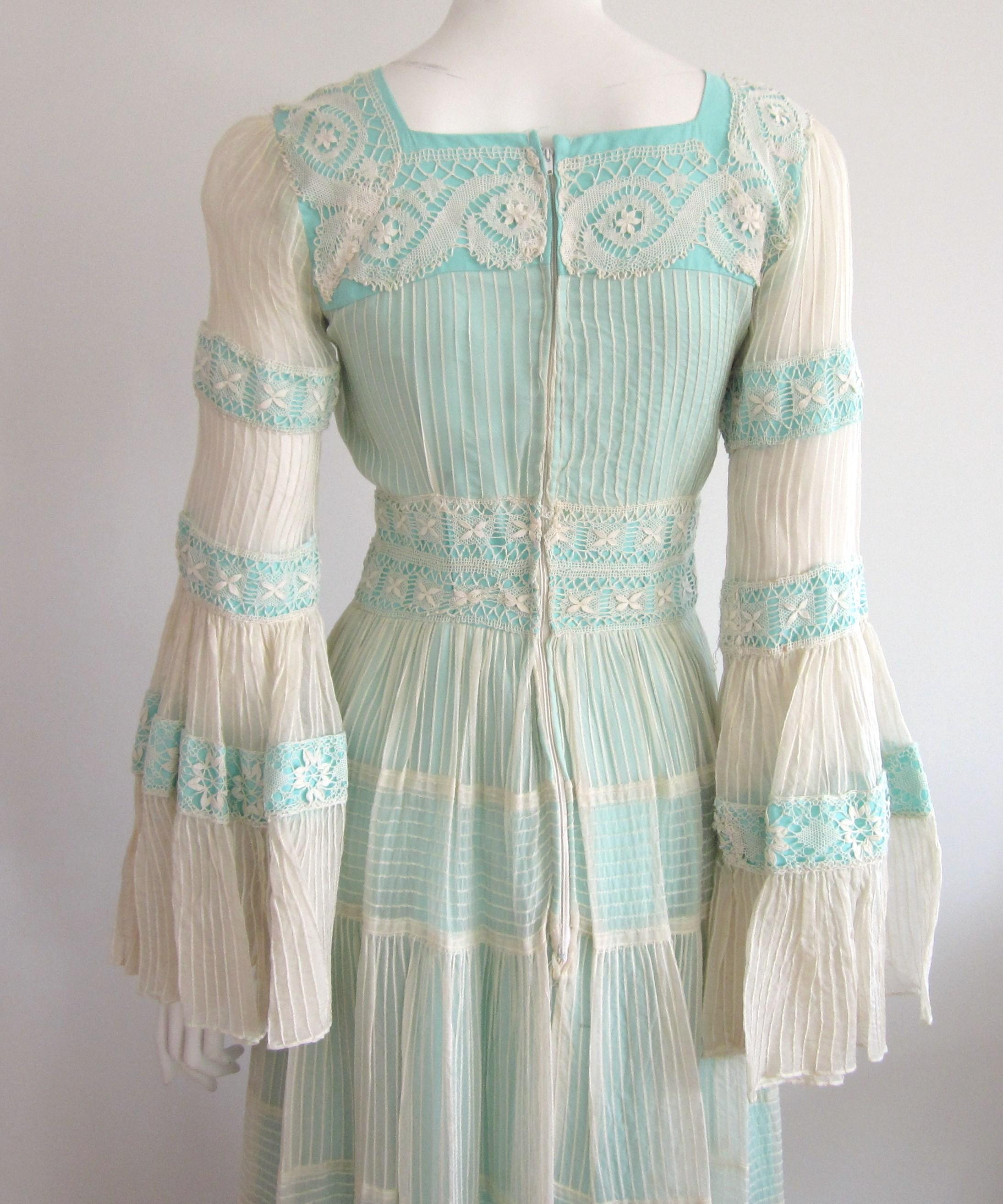 1960s Maxi Dress  - Early 1970s cottagecore Blue  For Sale 3