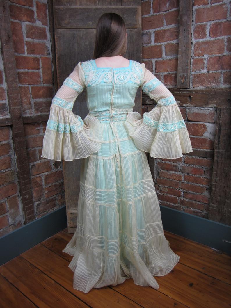 1960s Maxi Dress  - Early 1970s cottagecore Blue  In Good Condition For Sale In Wallkill, NY