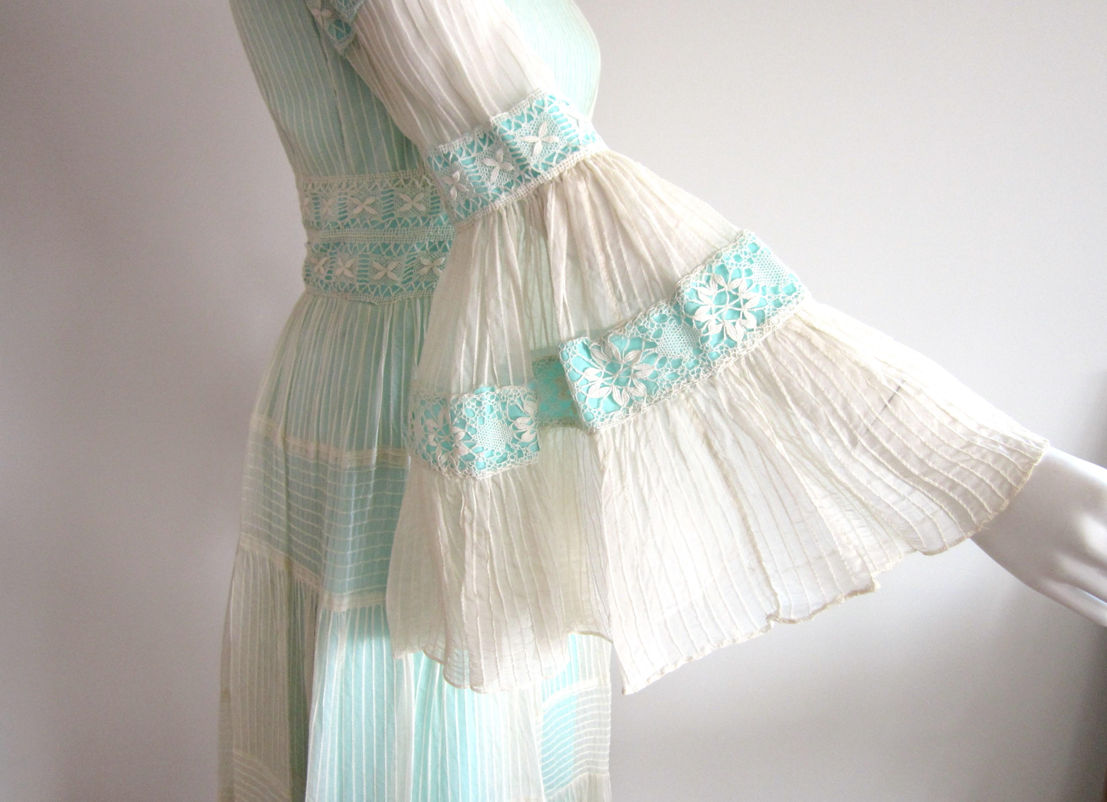 Women's 1960s Maxi Dress  - Early 1970s cottagecore Blue  For Sale