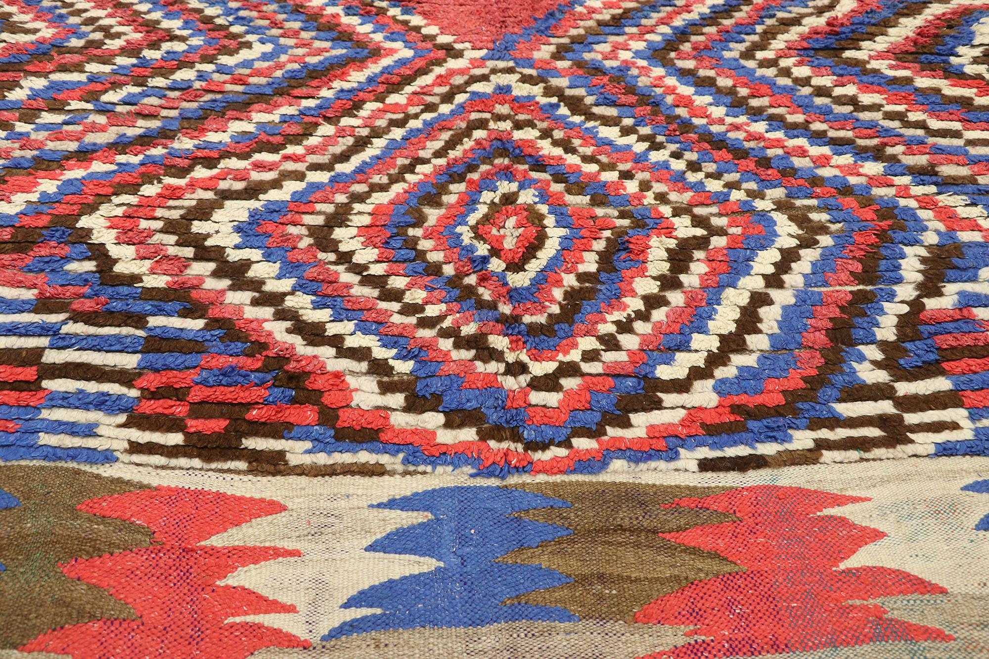 Marokkanischer Boho-Mid Mod Haven Azilal-Teppich, Bohemian Meets Midcentury Modern (20. Jahrhundert) im Angebot