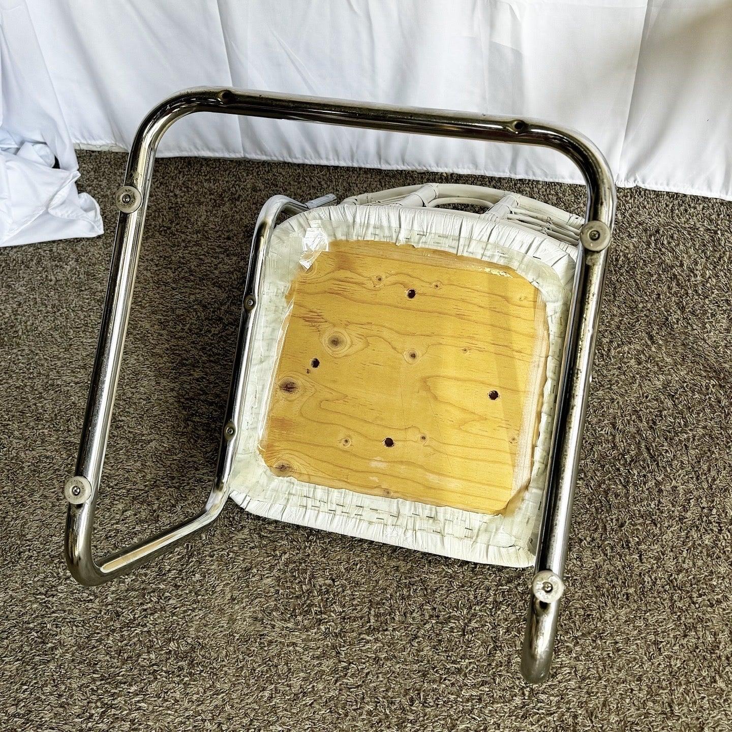 Sedie da pranzo a sbalzo in rattan bianco e cromo - Set di 6 sedie moderne Boho in vendita 1