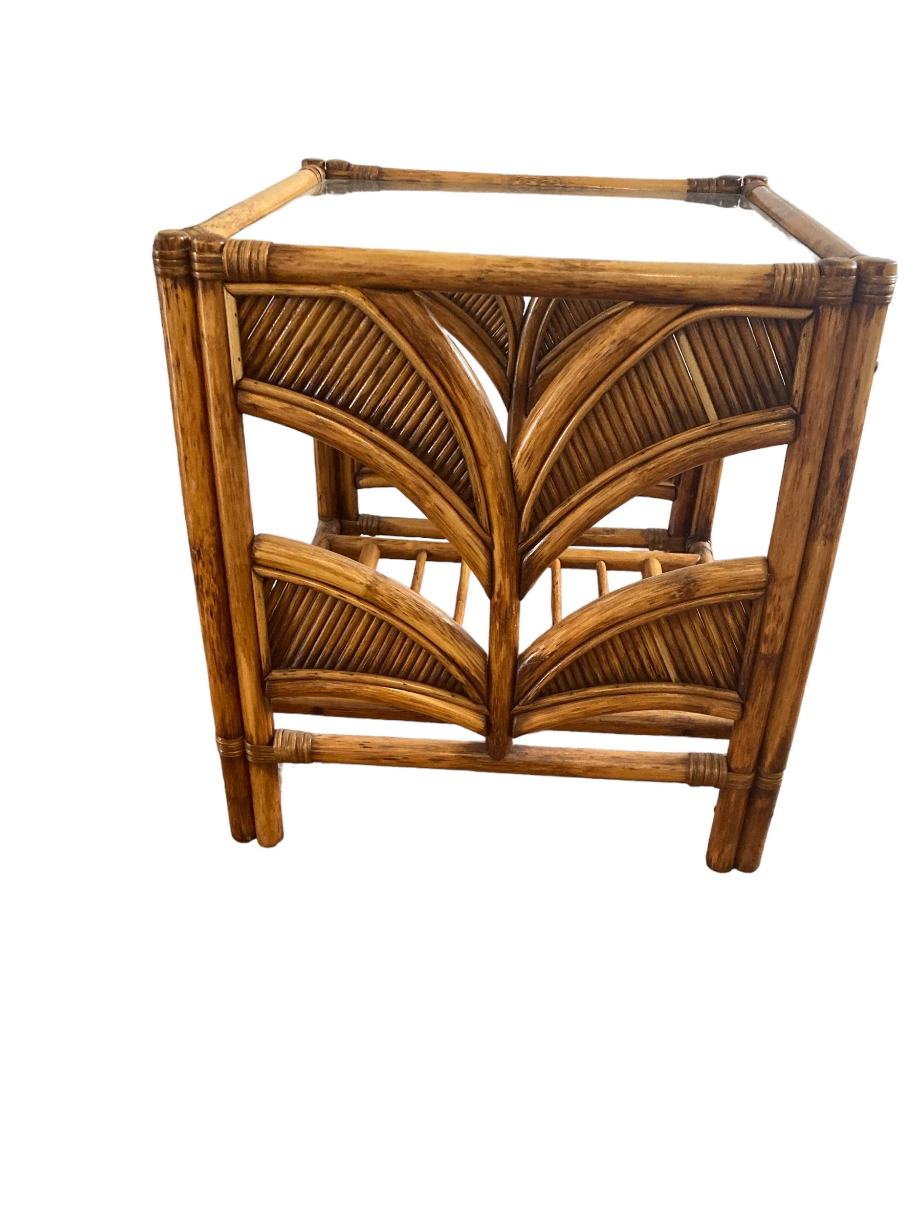 British Boho Palm tree design Rattan Side or coffee table in the style of Vivai Del Sud For Sale
