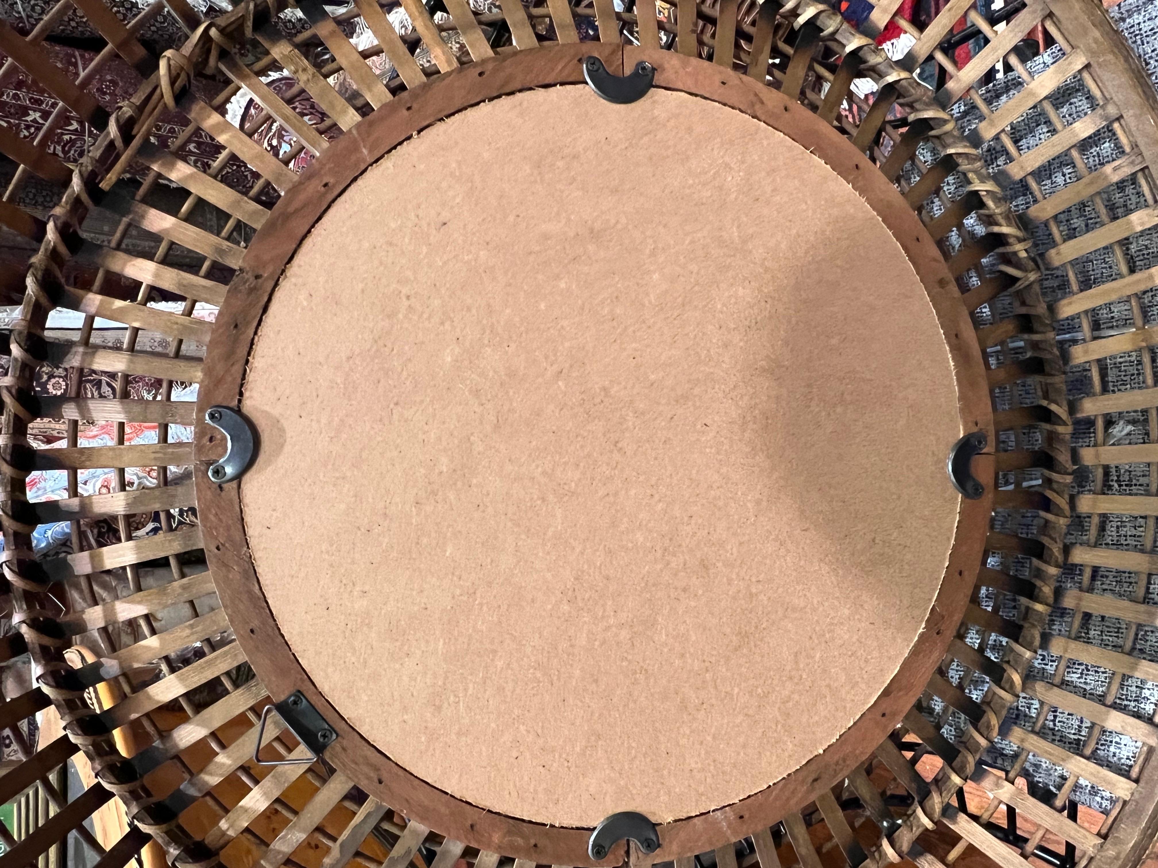 Boho Rattan round Mirror In Excellent Condition In San Diego, CA