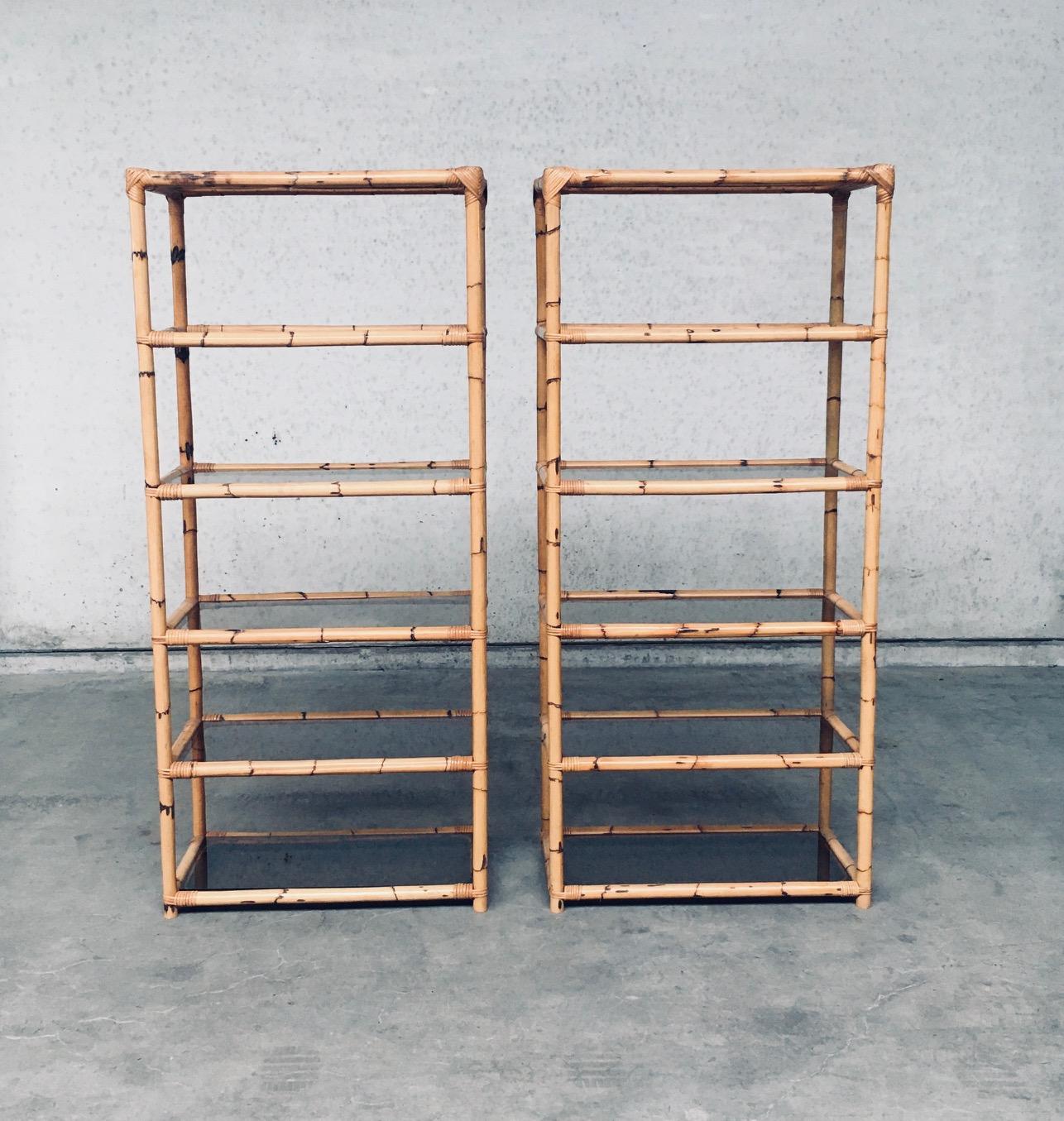 Set di scaffali in bambù di design Boho Style Vitrine, Italia, anni '60 In condizioni buone in vendita a Oud-Turnhout, VAN