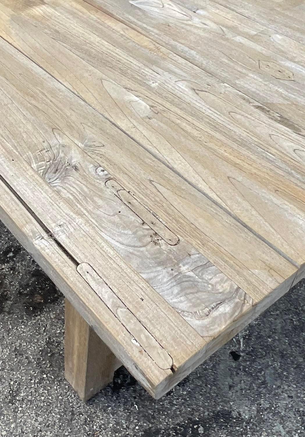 Table de ferme vintage Boho à tréteaux en bois de récupération lavée en vente 5