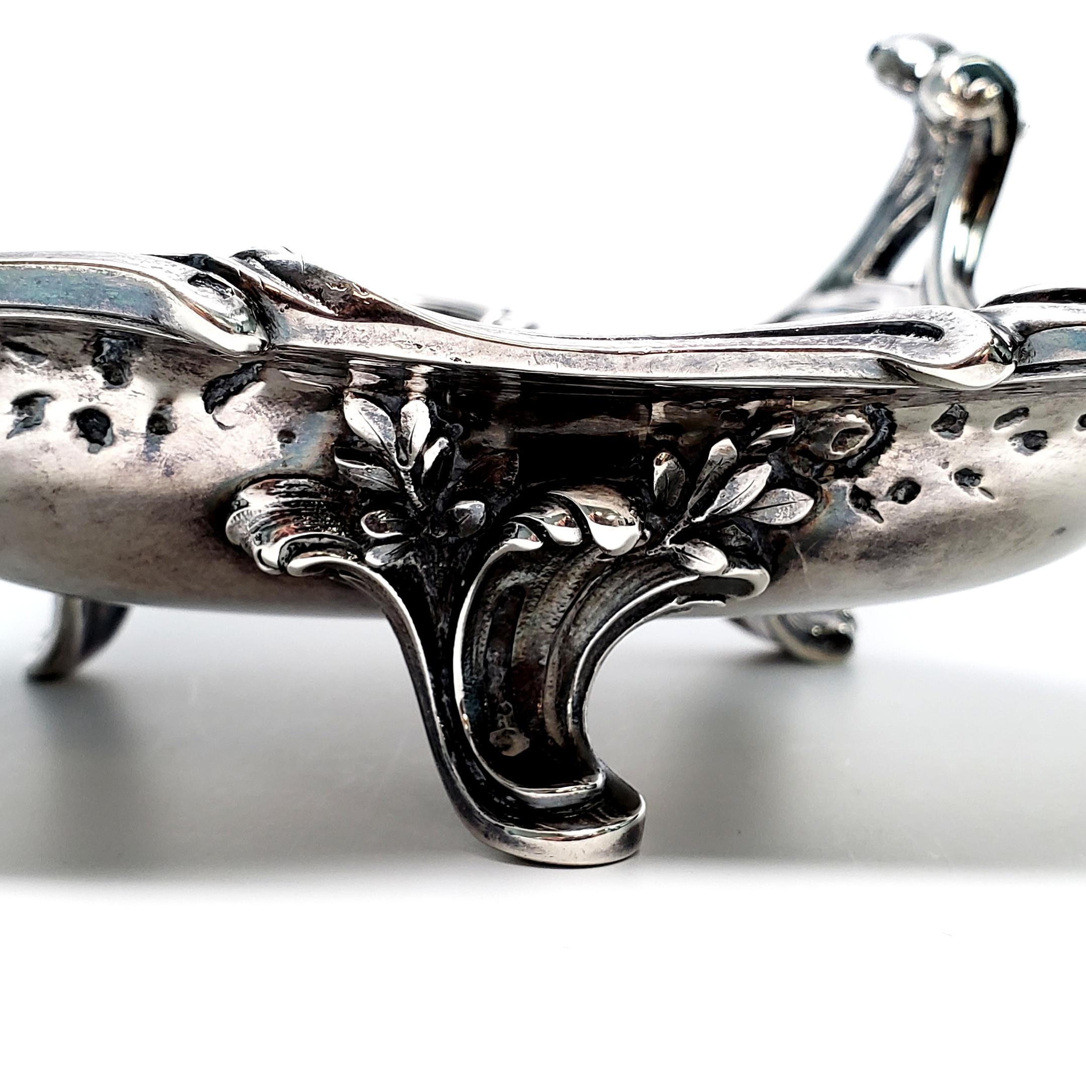 Boin Taburet 950 Sterling Silver Footed Triangular Bowl In Good Condition For Sale In Washington Depot, CT