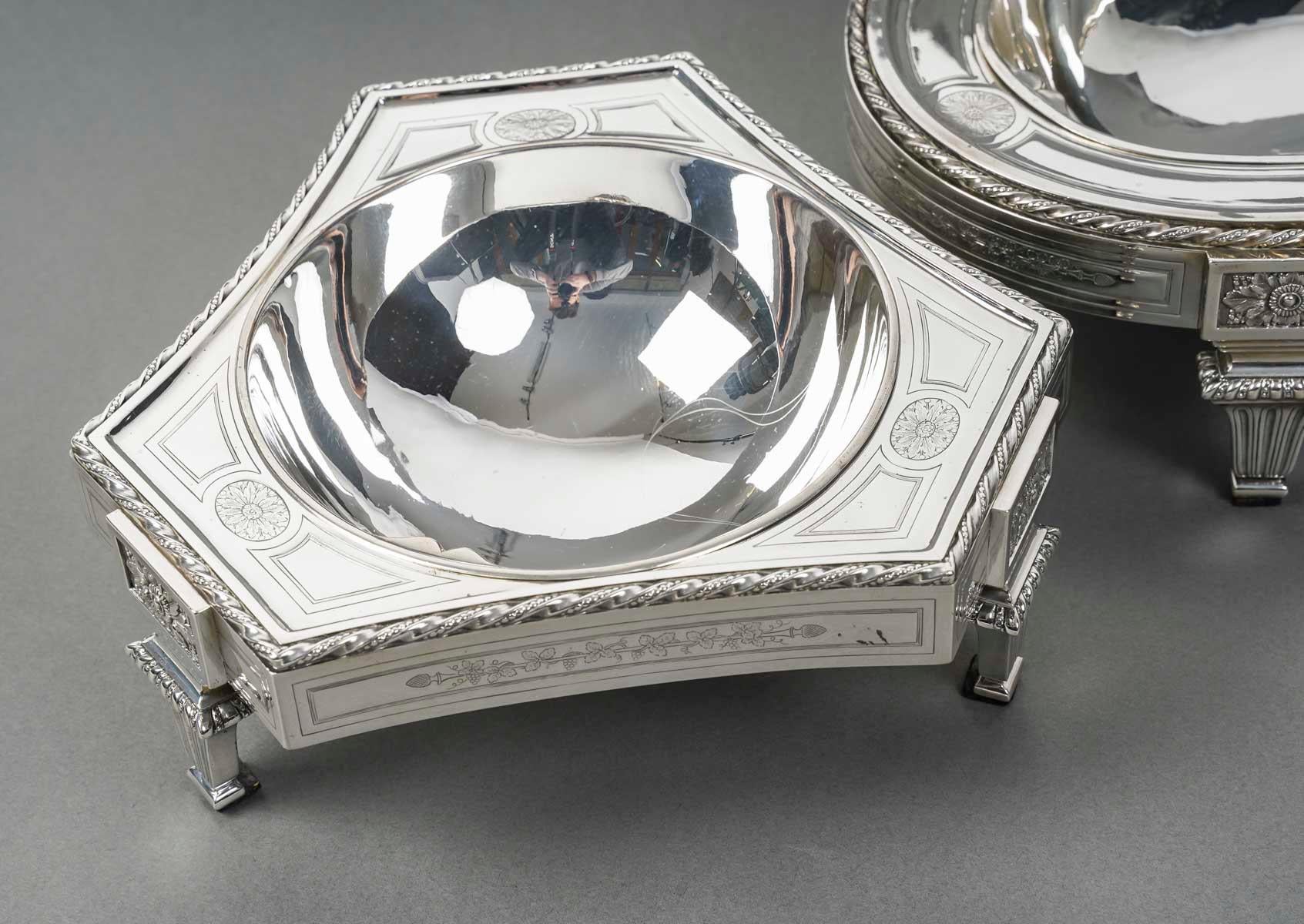 BOIN TABURET – THREE-PART table centerpiece SOLID SILVER LATE 19TH CENTURY In Good Condition For Sale In SAINT-OUEN-SUR-SEINE, FR