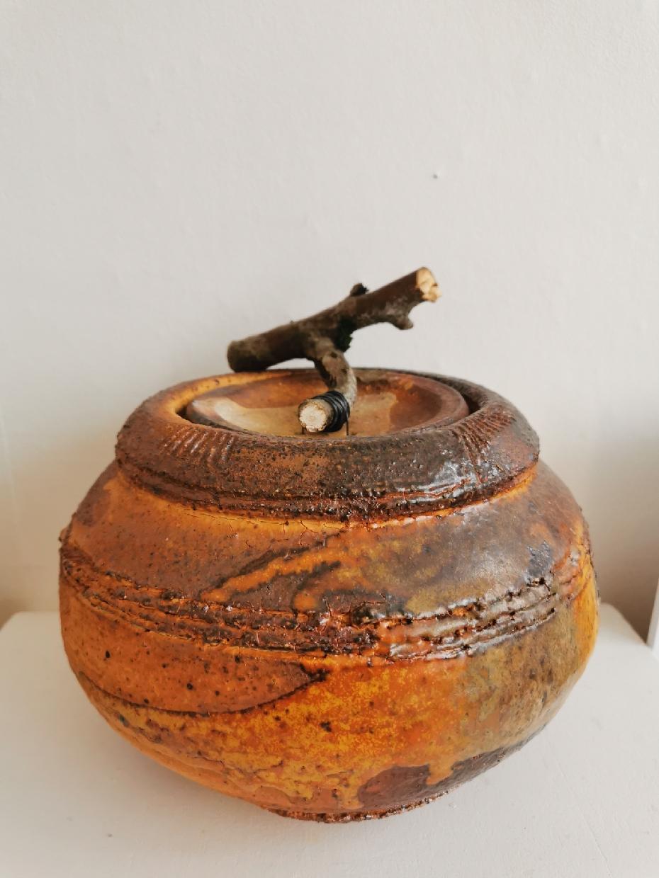 French Boite en grès cuisson Anagama . La BORNE For Sale