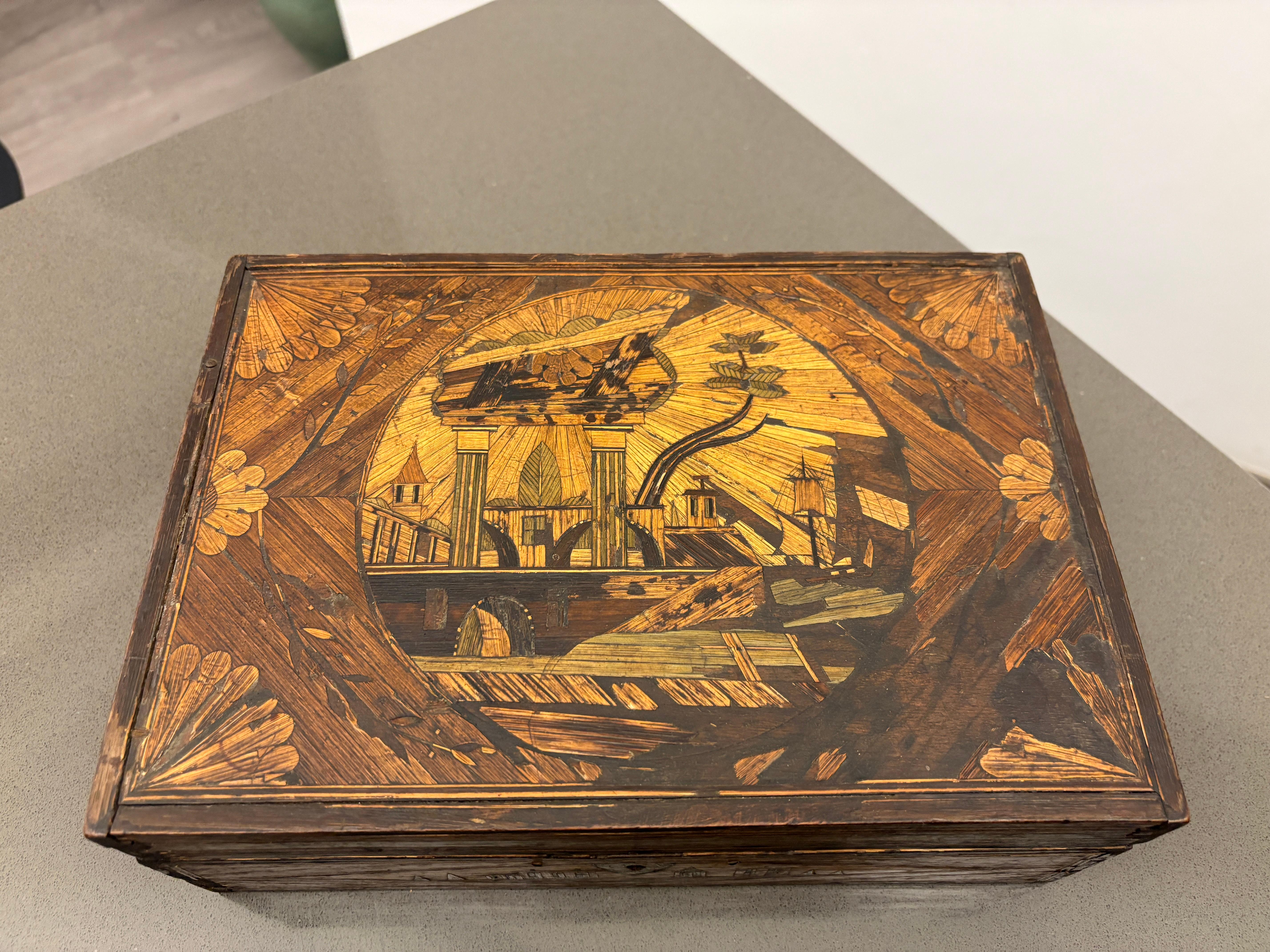 Napoleon III Boîte en marqueterie de paille For Sale