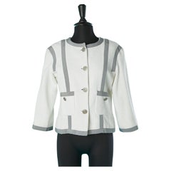Jacke "Boite" aus weißem Baumwoll-Tweed und grauer Grain-Paspelierung Chanel 