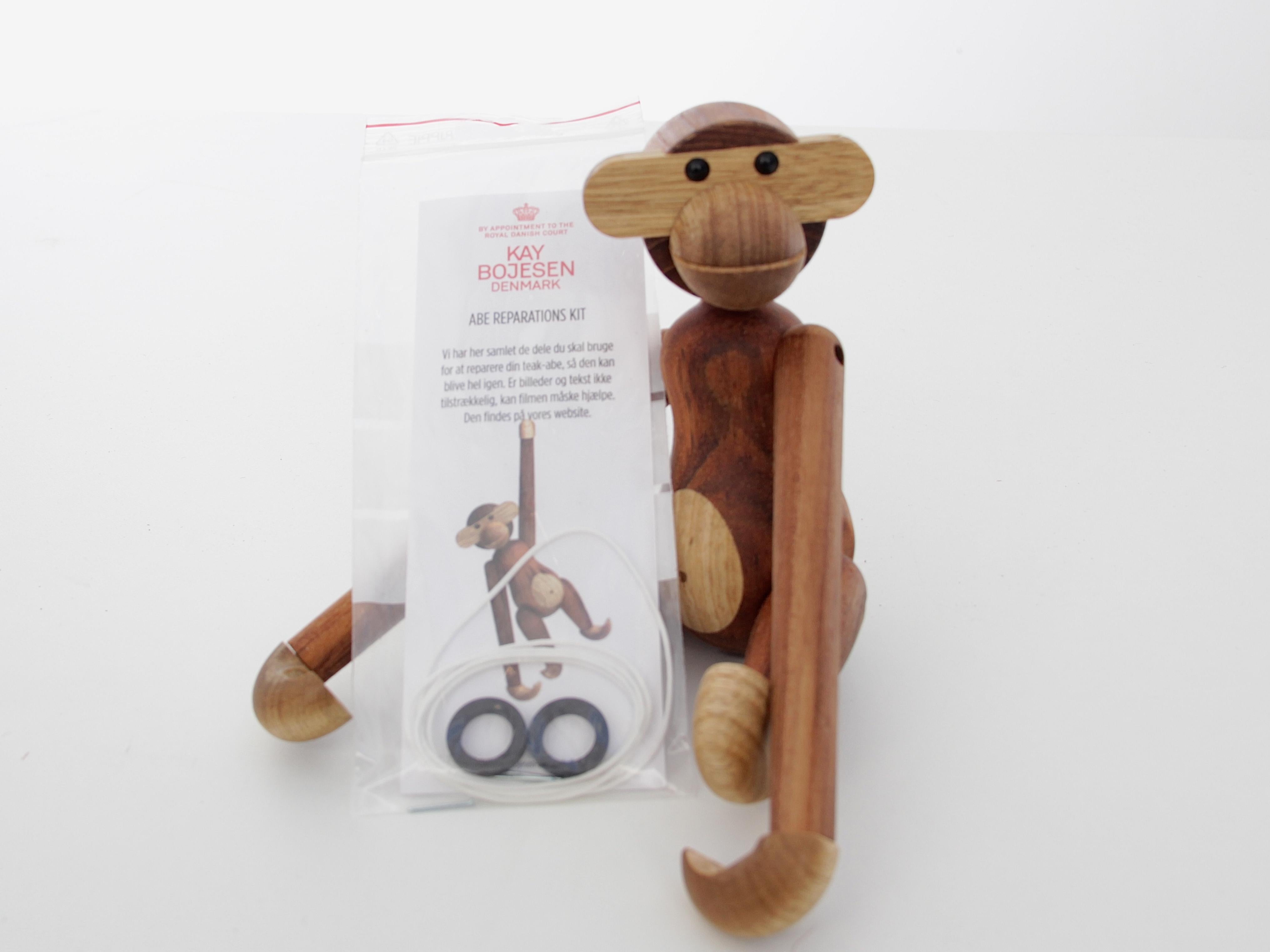 Boyesen's Monkey Repair Kit (Height 20 cm). For old and recent editions. EU shipping €3.00