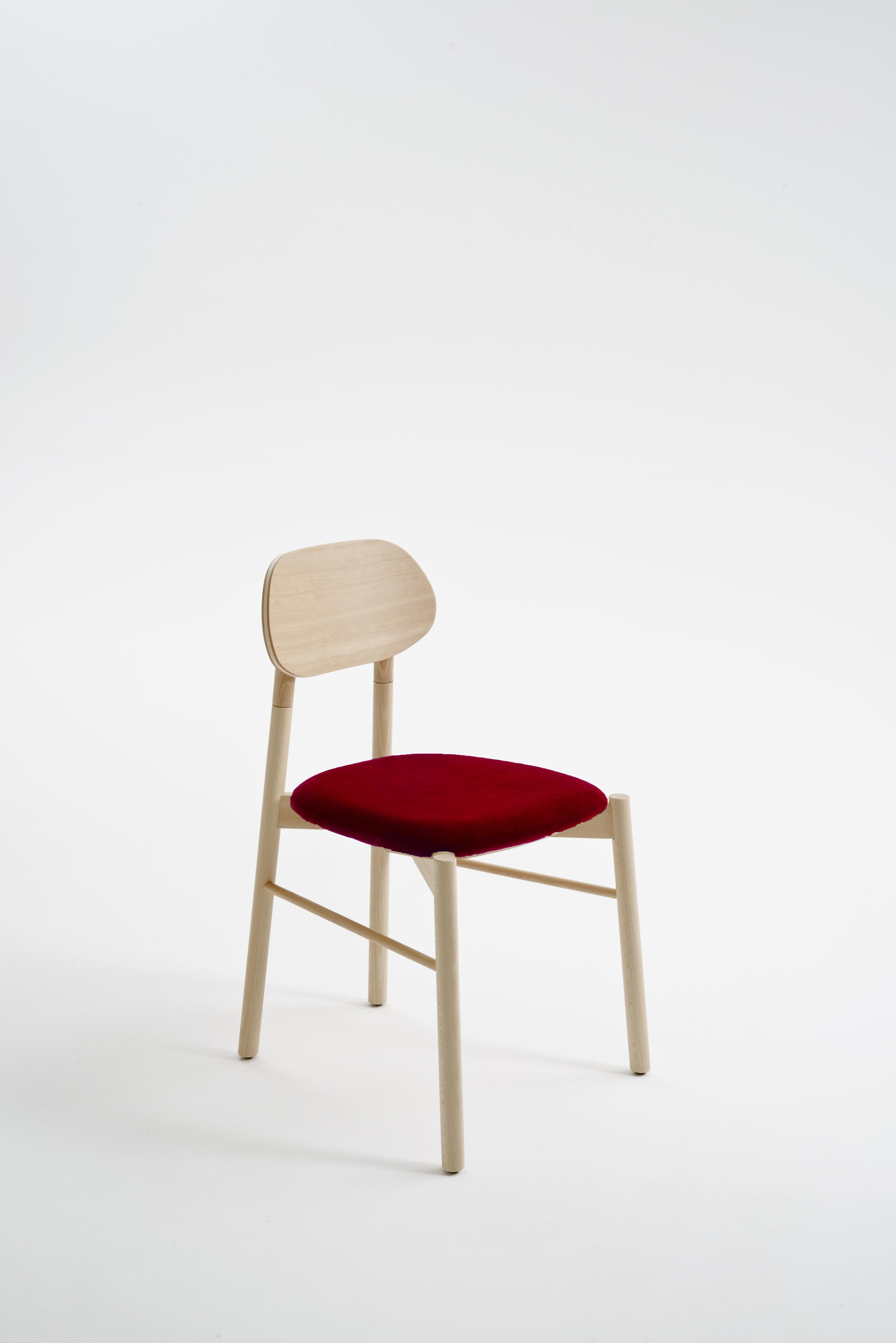 Bokken-Stuhl aus Buchenholz, gepolstert mit smaragdgrünem feinem italienischen Samt im Zustand „Neu“ im Angebot in Milan, Lombardy