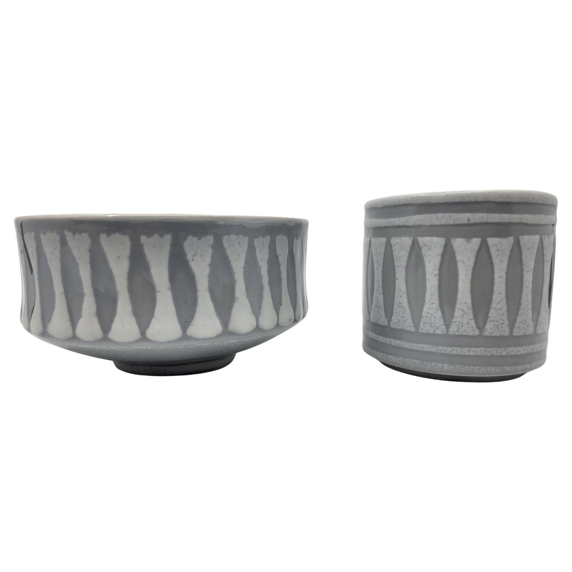 Roger Capron in céramique blanche et grise en superbe état.
Dimensioni: Tazza Diamètre 8,5 cm e 8 cm de hauteur

Roger Capron, Pablo Picasso, Robert Picault, Jacques Blin, Jean Cocteau, Roger Collet, Jean Derval, Madoura, Alexandre Kostanda, Jean