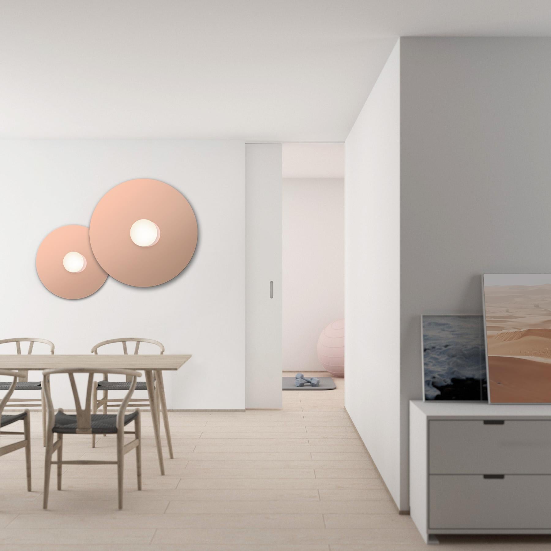 A study in refined simplicity, Bola Disc Flush offers a magical combination of mirror and globe refined down to its bare essentials. The objective with the Bola Disc Flush is to provide both direct and reflected light from either ceiling or wall