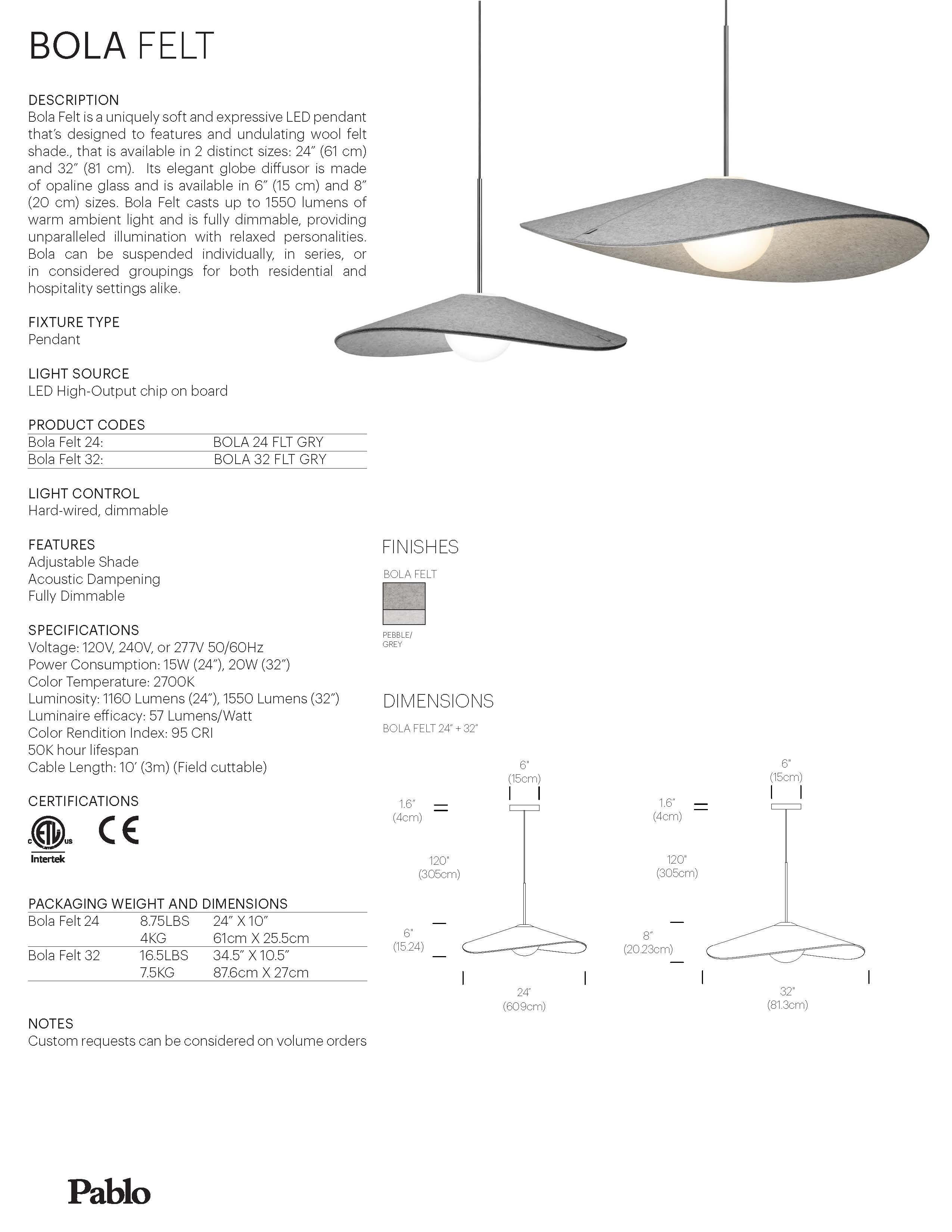 Lampe à suspension Bola en feutre gris par Pablo Designs en vente 2
