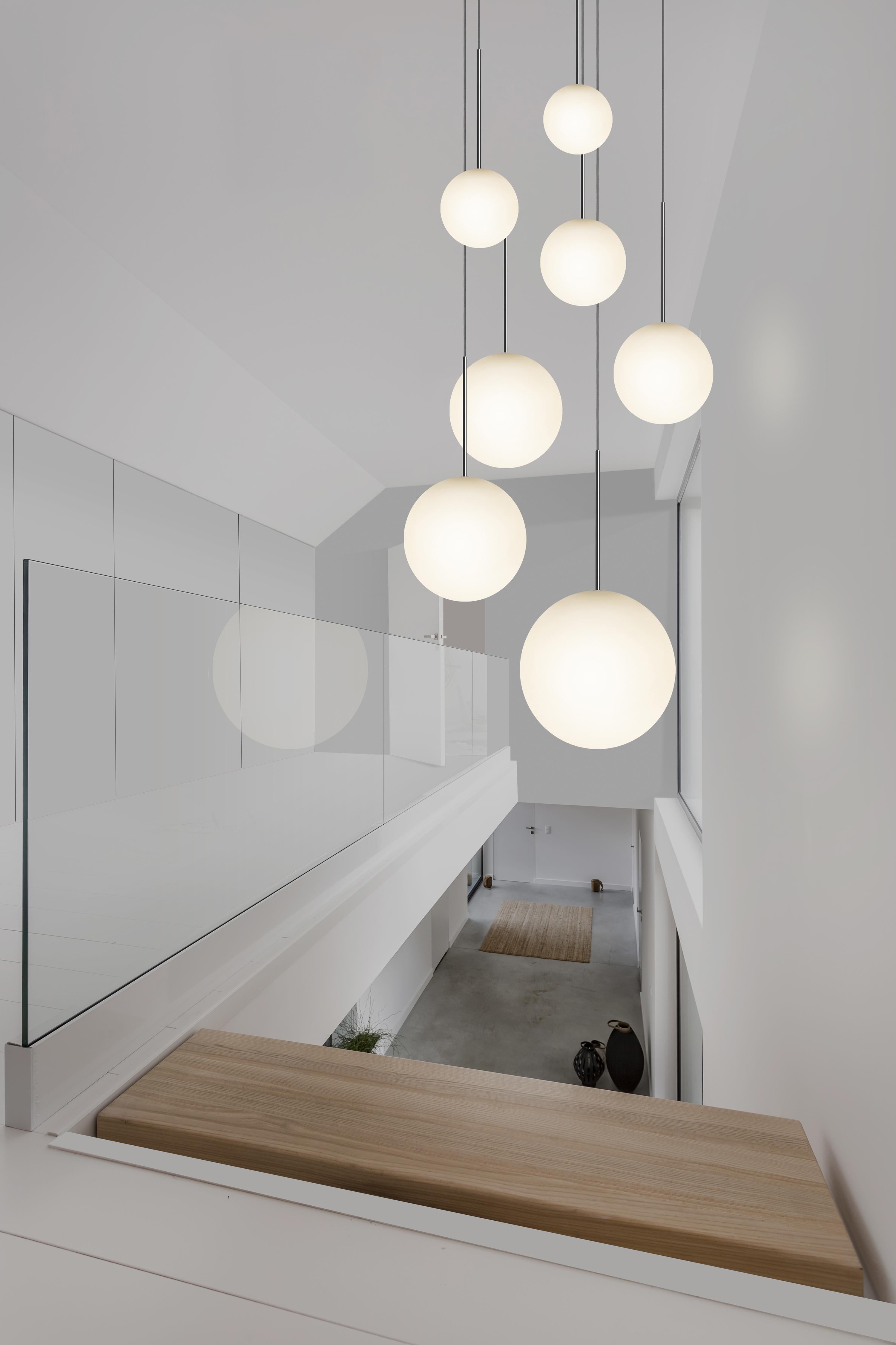 XXIe siècle et contemporain Bola Halo 12 pièces multi-éclairages en forme de halo par Pablo Designs en vente