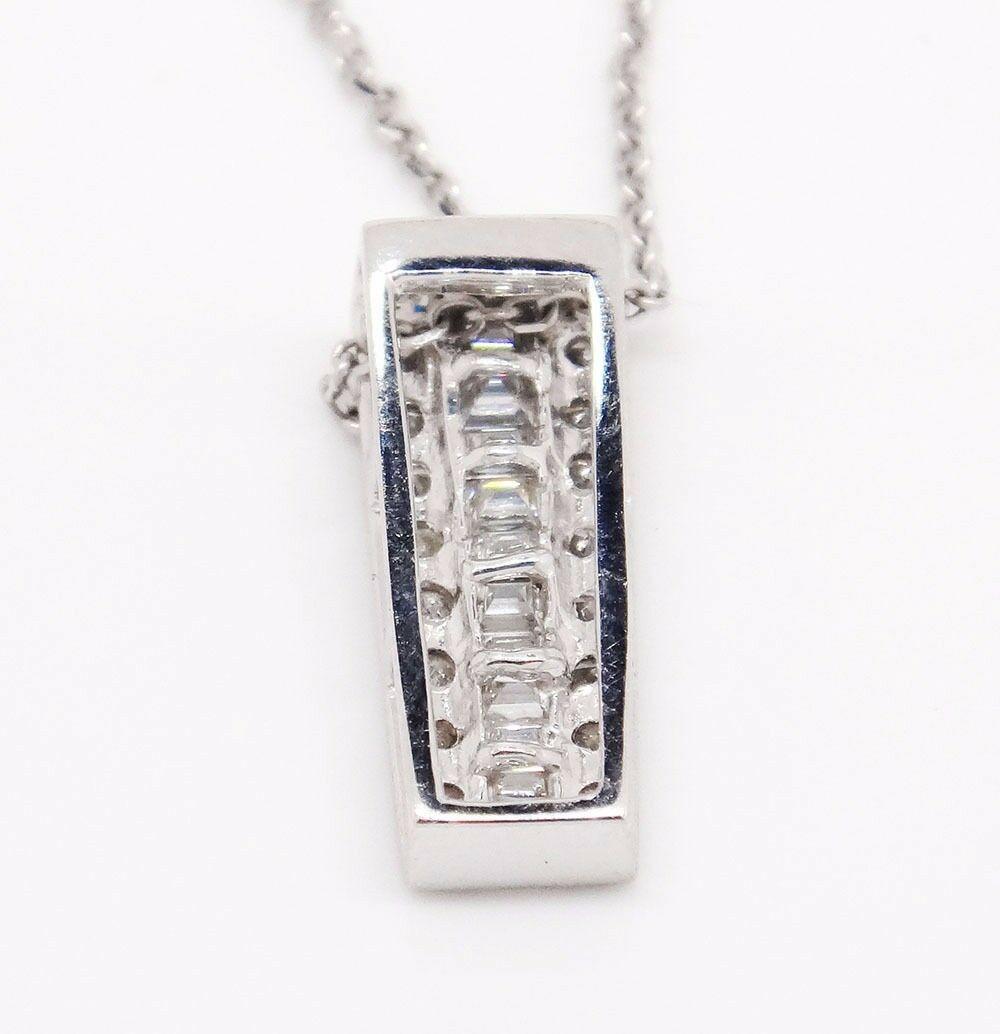Bold 14 Karat White Gold SI1, G, 0.43 Carat Diamond Bar Pendant Sliding Necklace For Sale 1