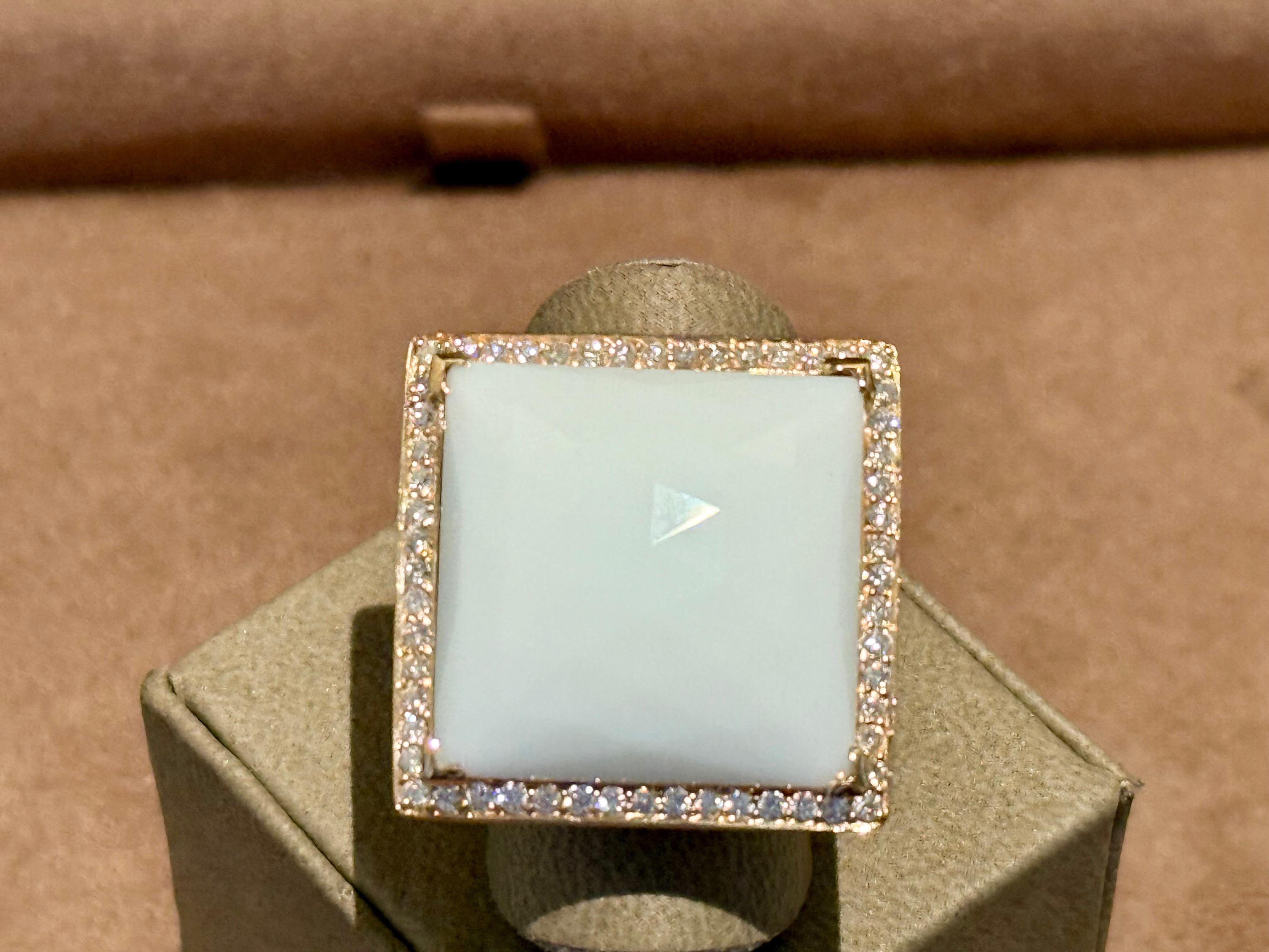 Bold Italian Statement Ring en or rose 18 K Diamant et agate blanche en vente 1