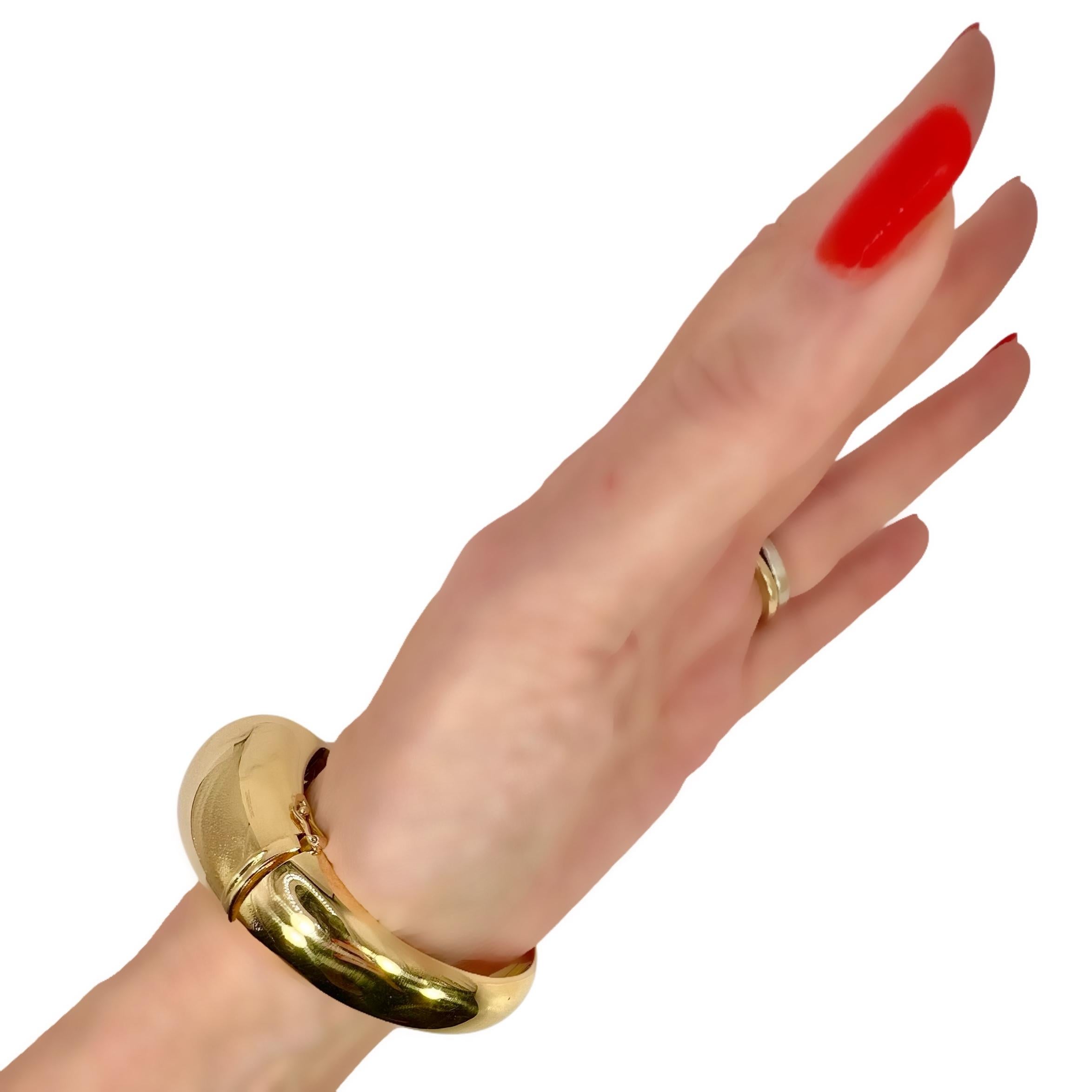 Bold 18K Yellow Gold and Diamond Bow Motif Cuff Bracelet For Sale 9