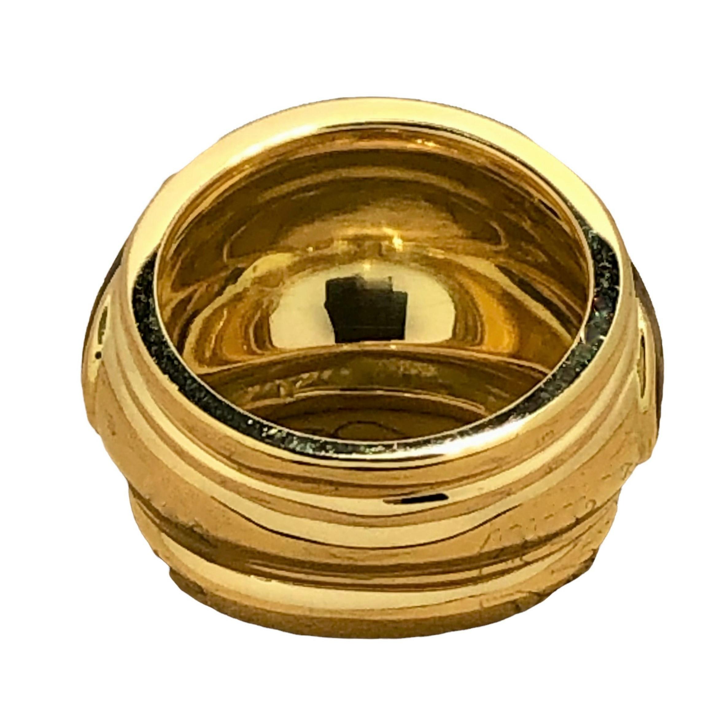 18 Karat Gelbgold Bombe Schwarzer Emaille-Ring mit Goldnieten im Zustand „Gut“ im Angebot in Palm Beach, FL