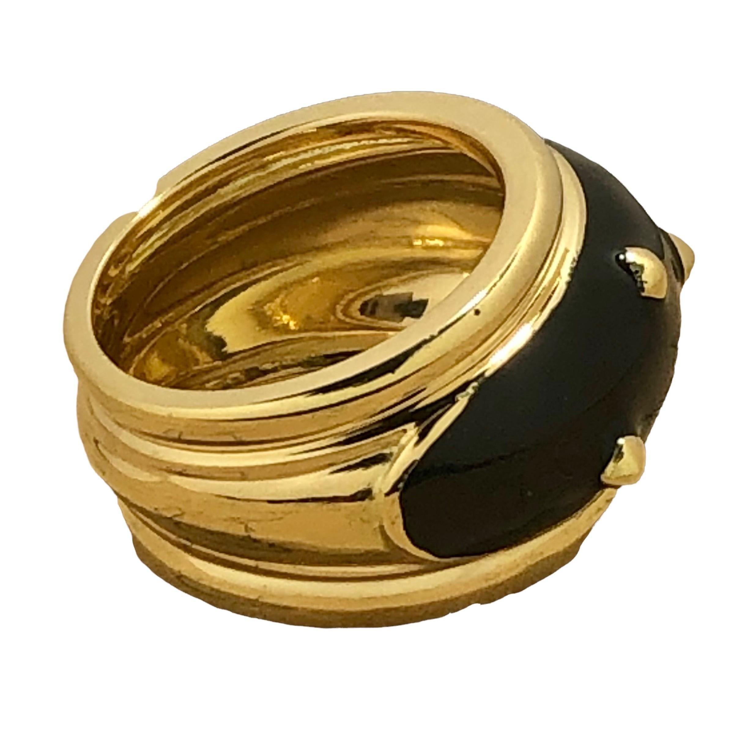 18 Karat Gelbgold Bombe Schwarzer Emaille-Ring mit Goldnieten Damen im Angebot