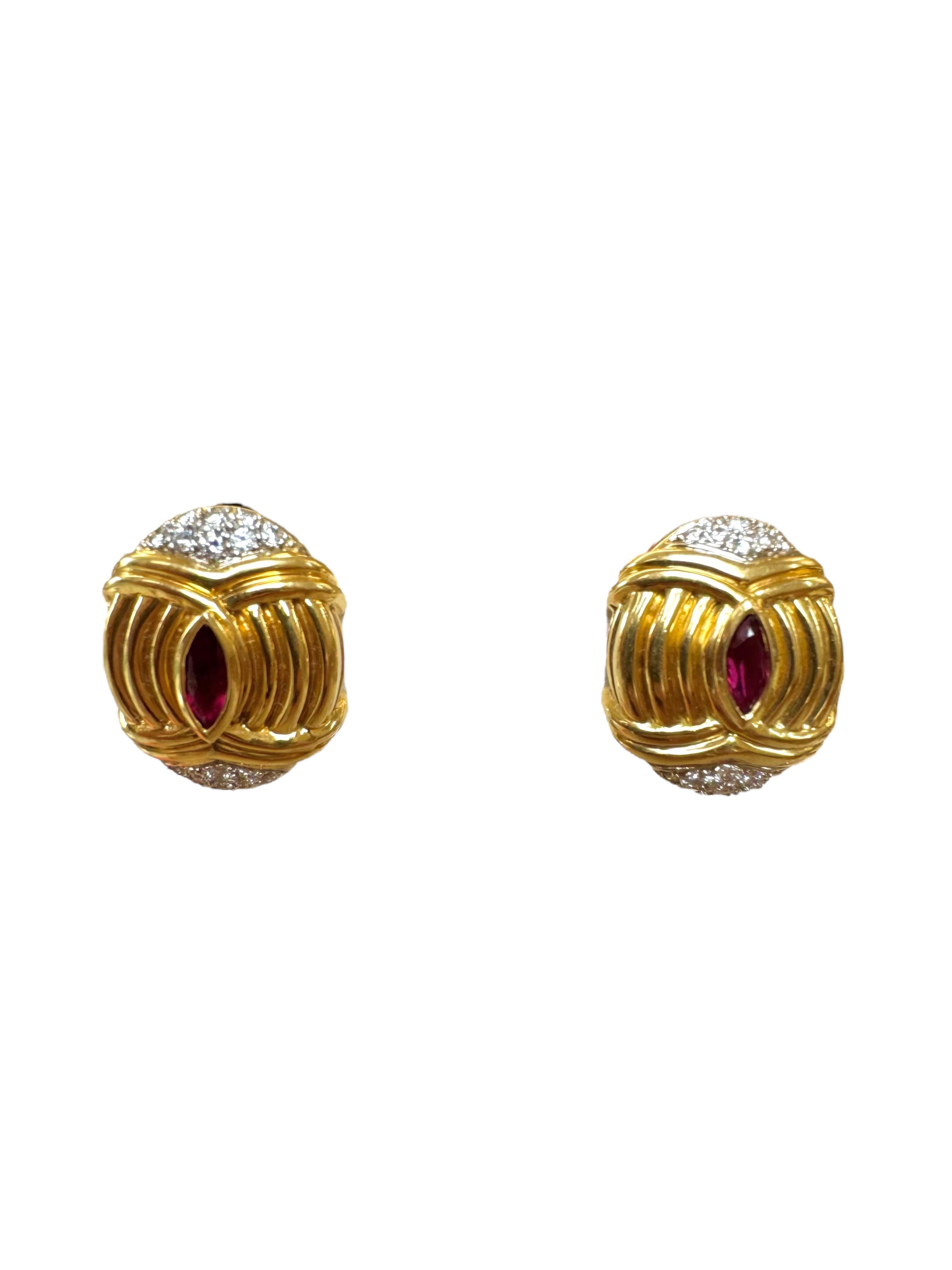 Boucles d'oreilles à pince en or 18K des années 1980 avec rubis et diamants en vente 5