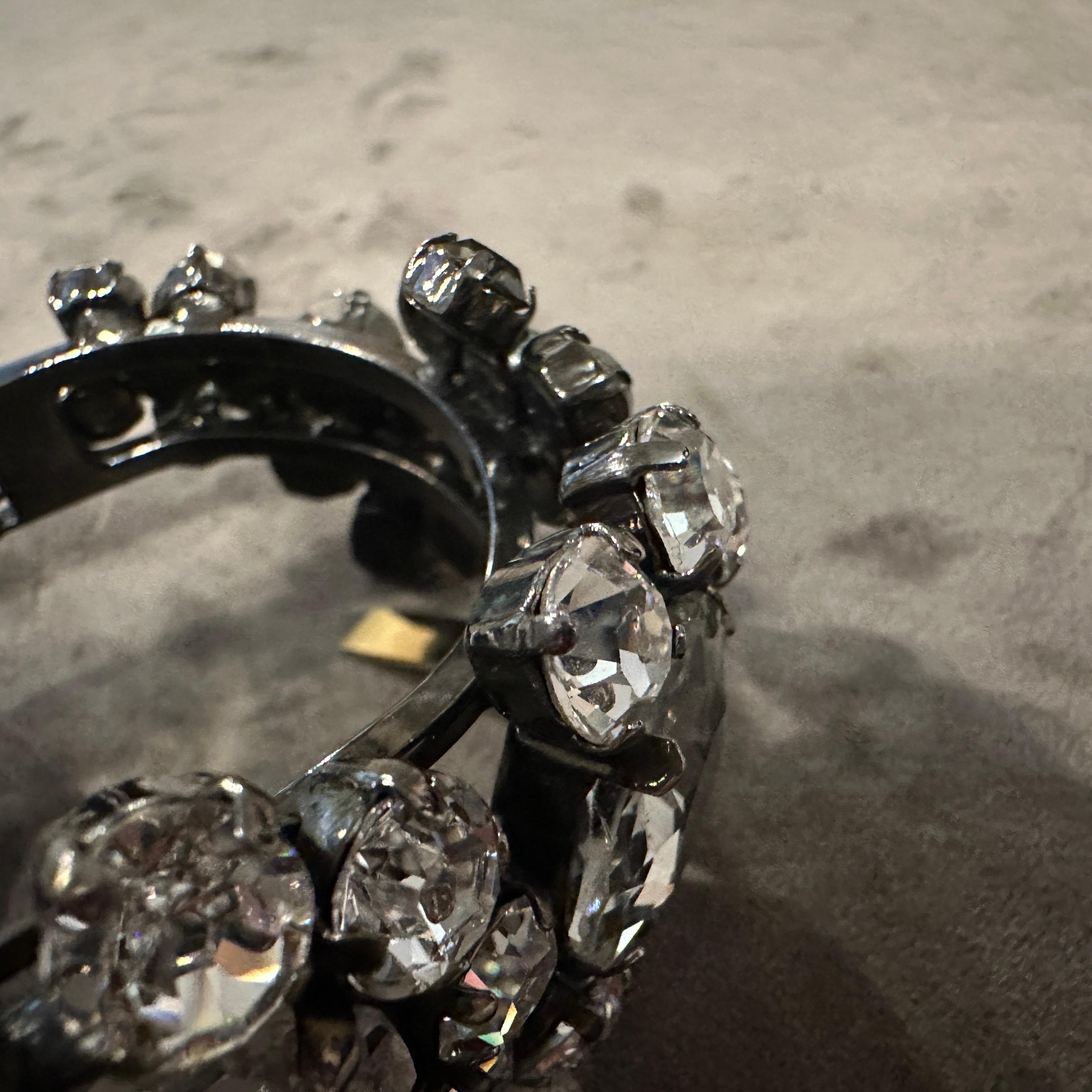 Bracciale largo con pave di cristallo nero del 21° secolo Coppola e Toppo In condizioni Nuovo in vendita a Aci Castello, IT