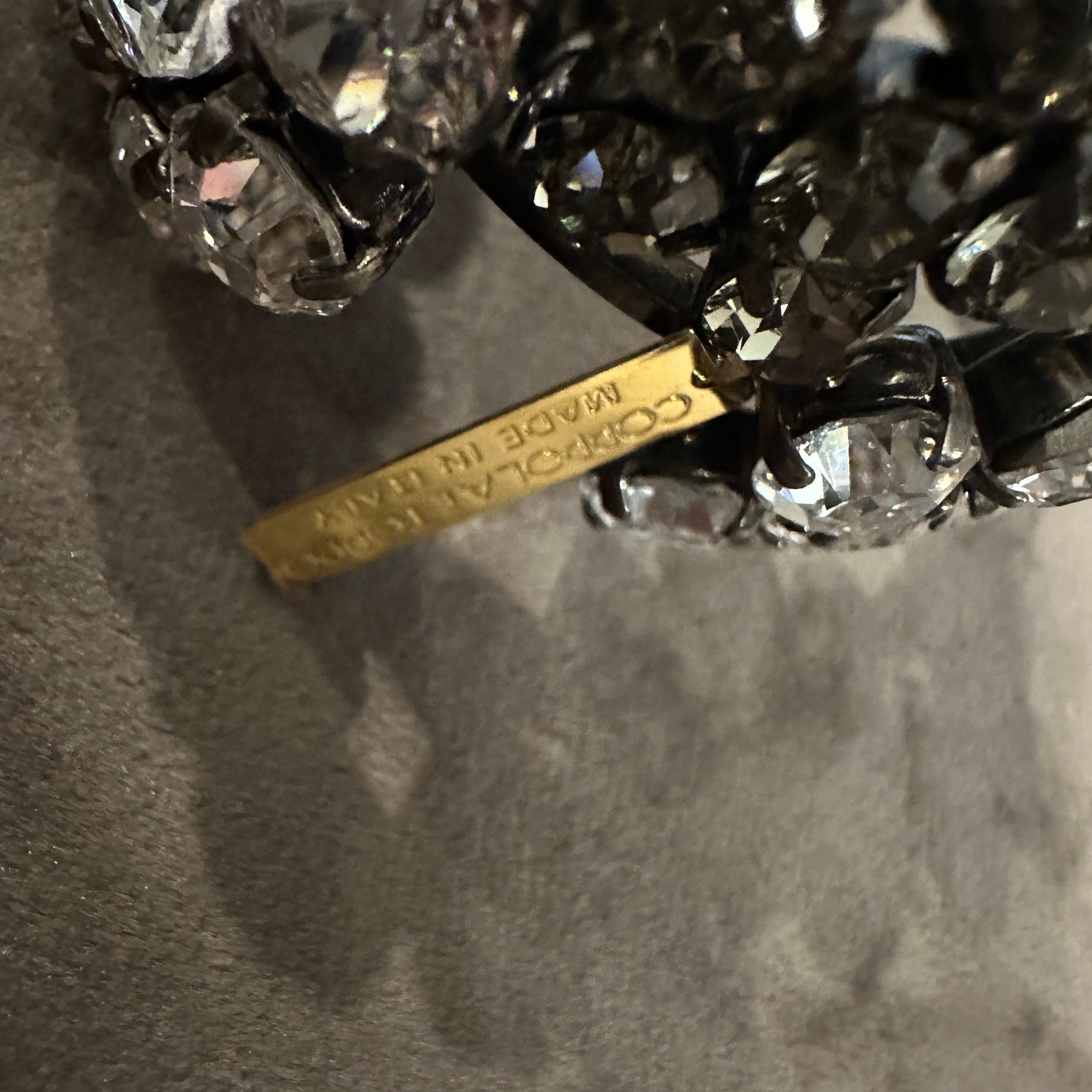 Bracciale largo con pave di cristallo nero del 21° secolo Coppola e Toppo in vendita 1