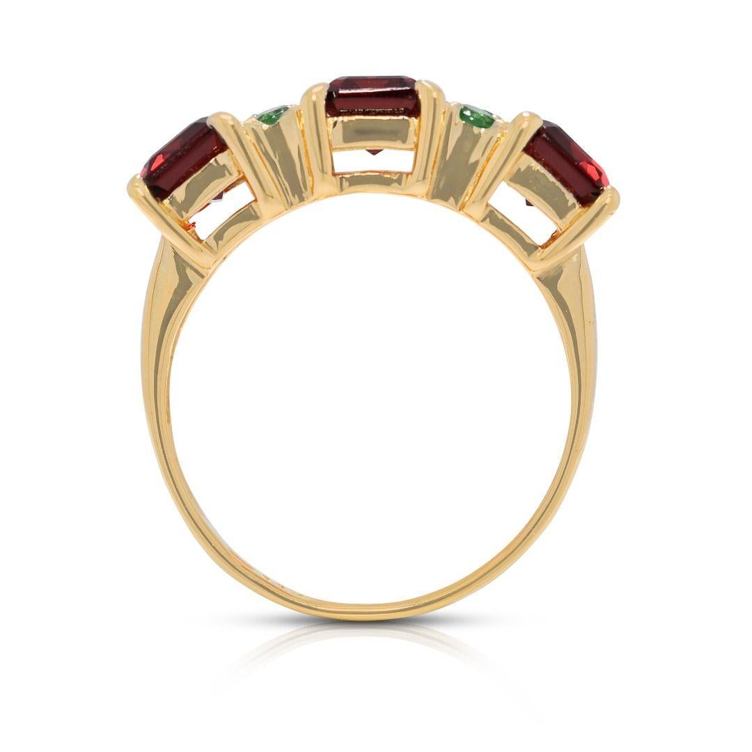 Bold 2.55ct Garnet Ring in 14K Yellow Gold im Angebot 1
