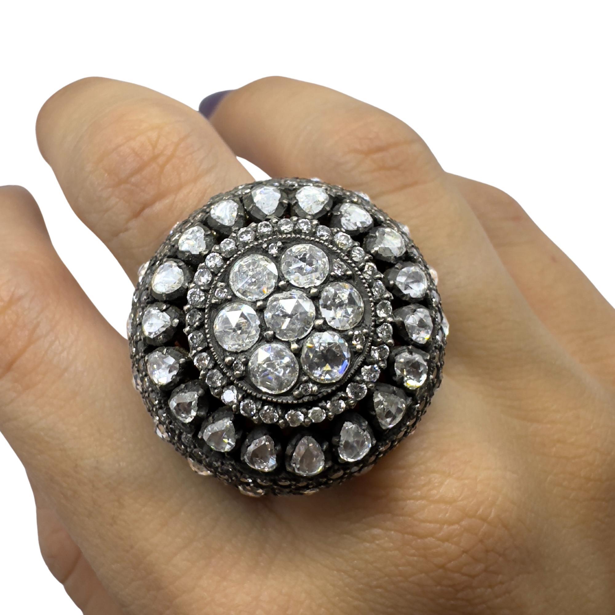 Bague de cocktail en or jaune 18K et argent avec diamant taillé en rose, audacieuse et lourde Bon état - En vente à New York, NY