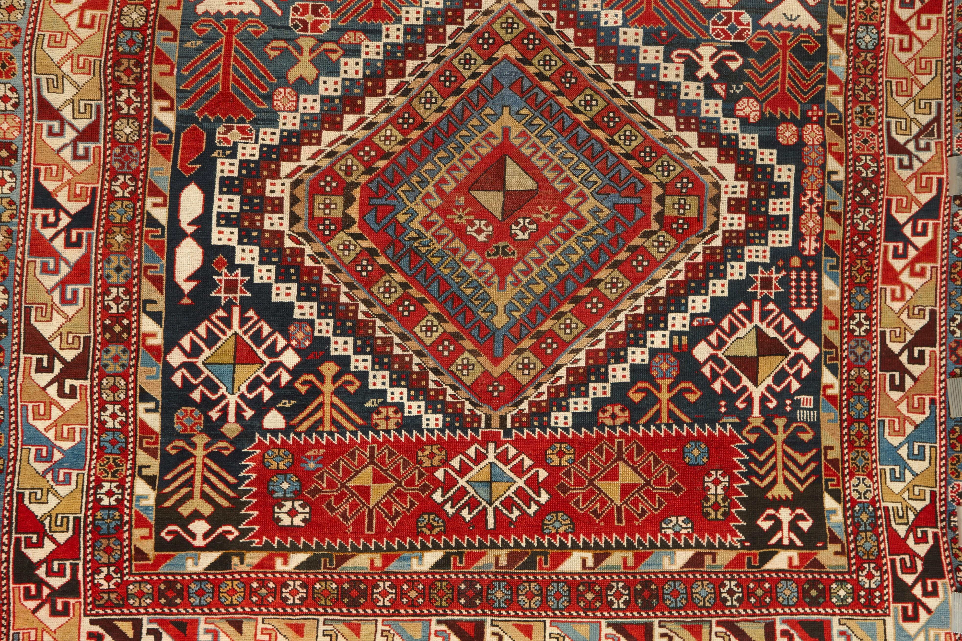 Tapis Shirvan Shahnazarli ancien et audacieux Excellent état - En vente à Beirut, LB