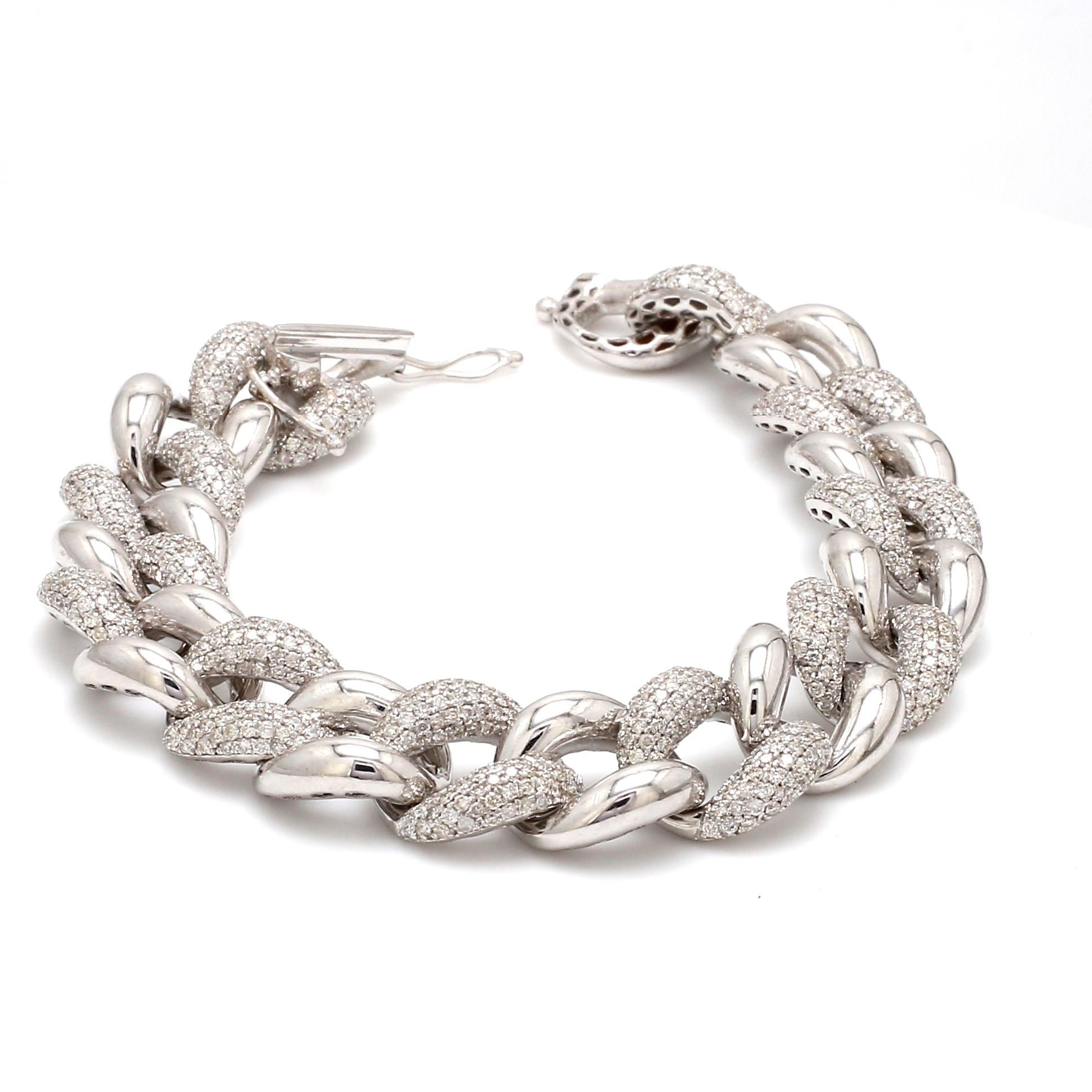 Brilliant Cut Bold Cuban Link Bracelet in 18k White Gold with Pave Diamonds 5.90ct For Sale