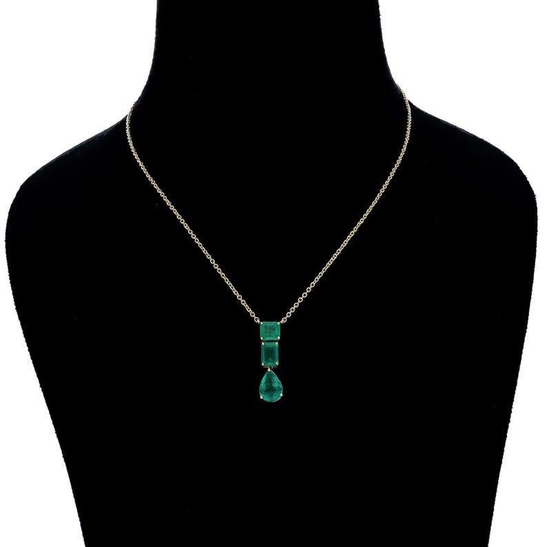 Bold Design 3.81 cts Natural Emerald Pendant Necklace / 18k Solid Gold Jewelry / 1