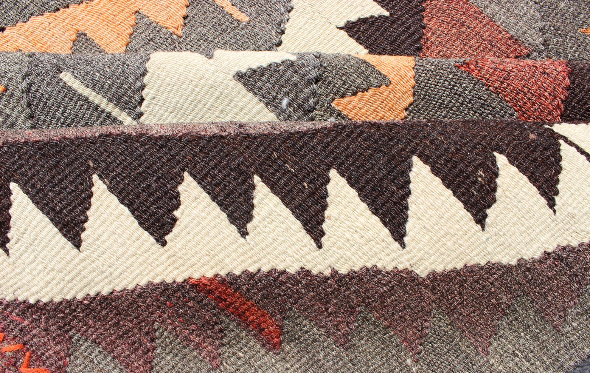 Mid-20th Century Bold Design and Geometric Design Turkish Flat Weave Kilim Rug