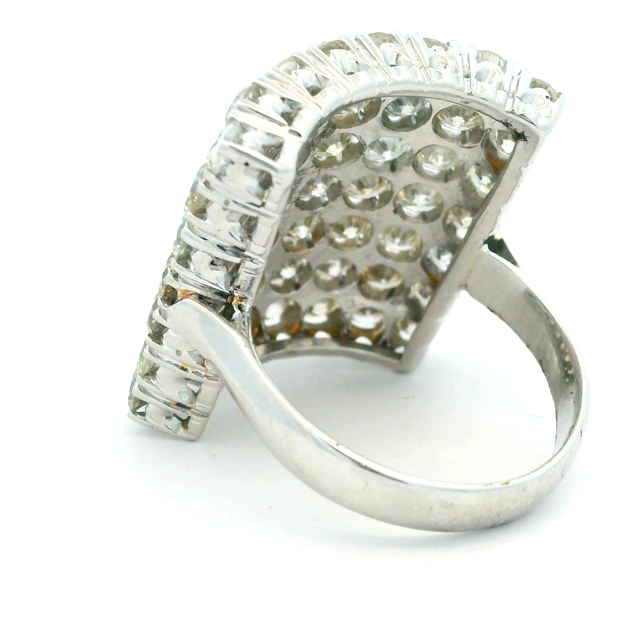 Anillo de cóctel con pavé de diamantes en oro blanco de 18 quilates, 4,00 quilates en venta 4