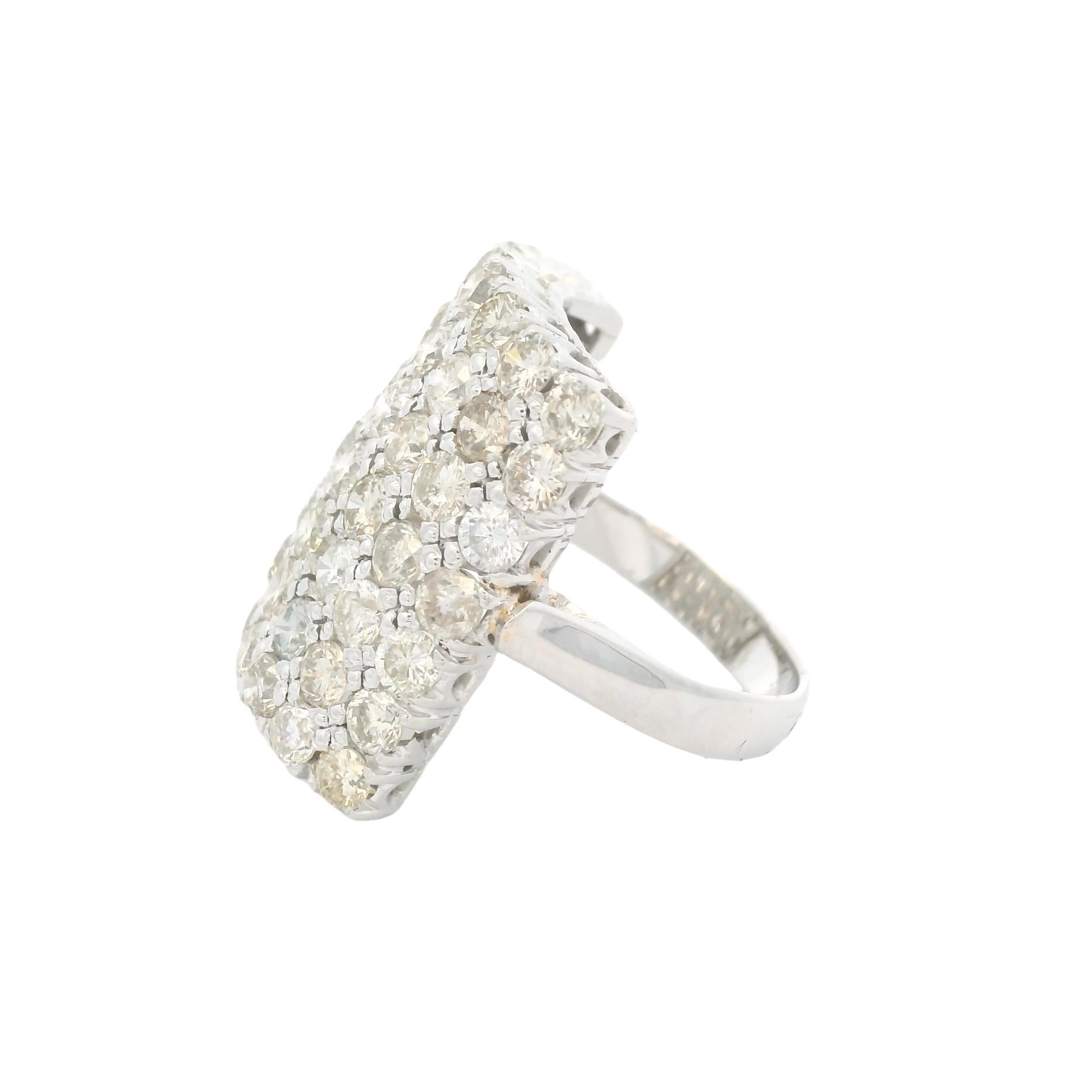 De las mujeres Anillo de cóctel con pavé de diamantes en oro blanco de 18 quilates, 4,00 quilates en venta