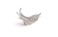 Pendiente tipo «ear cuff» con ala de diamantes en negrita, pendiente de lujo, diseño moderno
