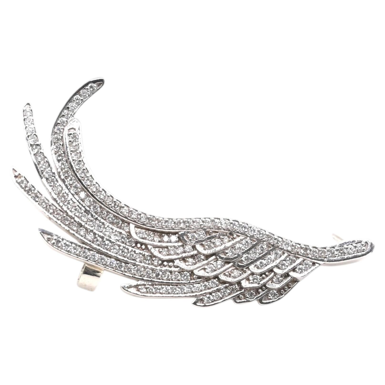 Pendiente tipo «ear cuff» con ala de diamantes en negrita, pendiente de lujo, diseño moderno