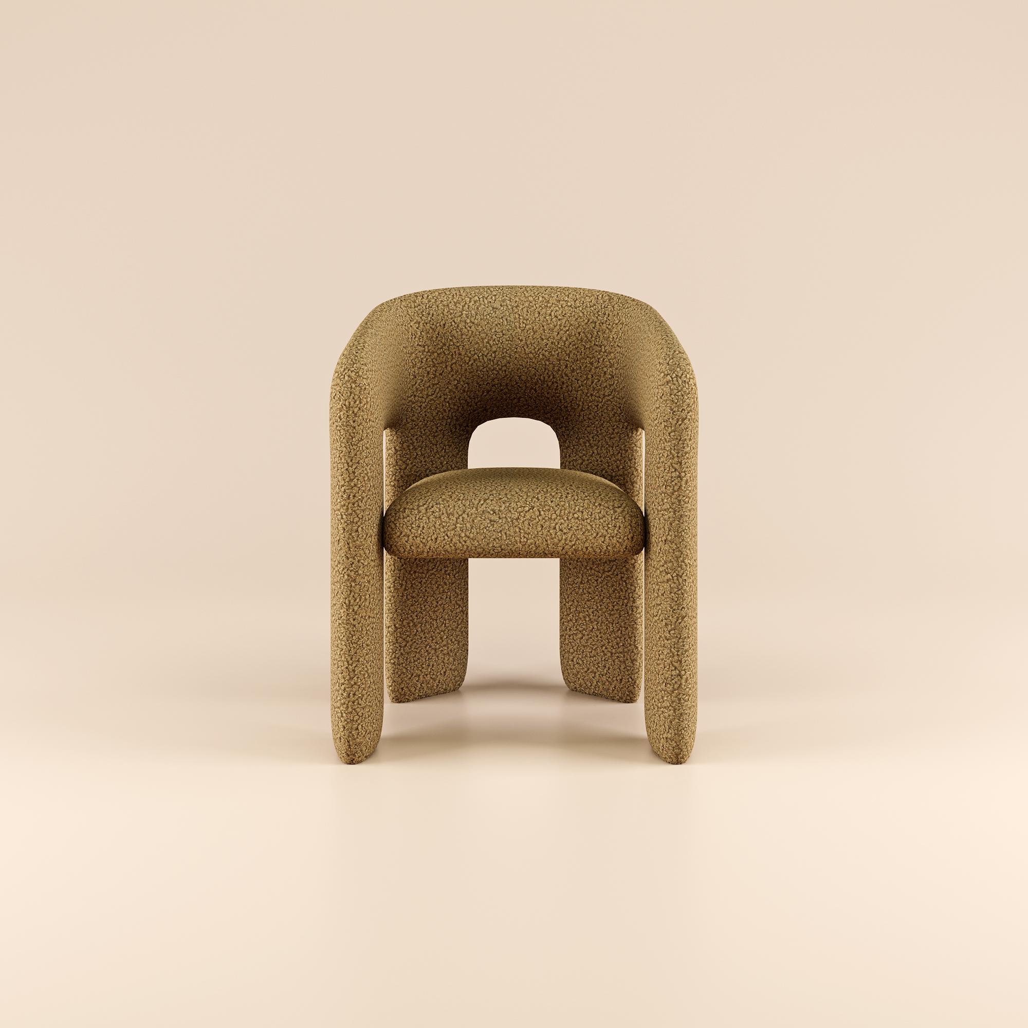 With a refined modern design, the Bold Dining Armchair embodies the essence of contemporary living. A statement piece that captivates with timeless elegance and sophisticated charm. Its sleek silhouette and luxurious finishes perfectly merge to
