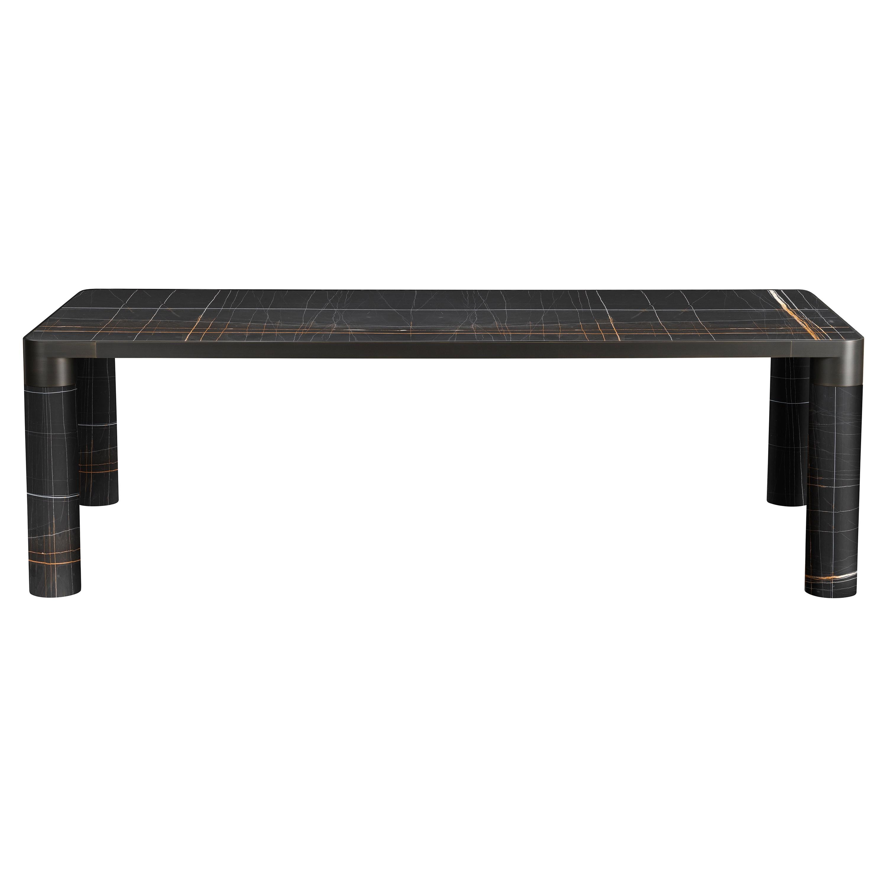 Table de salle à manger audacieuse avec plateau en marbre Sahara Noir et or noir en vente