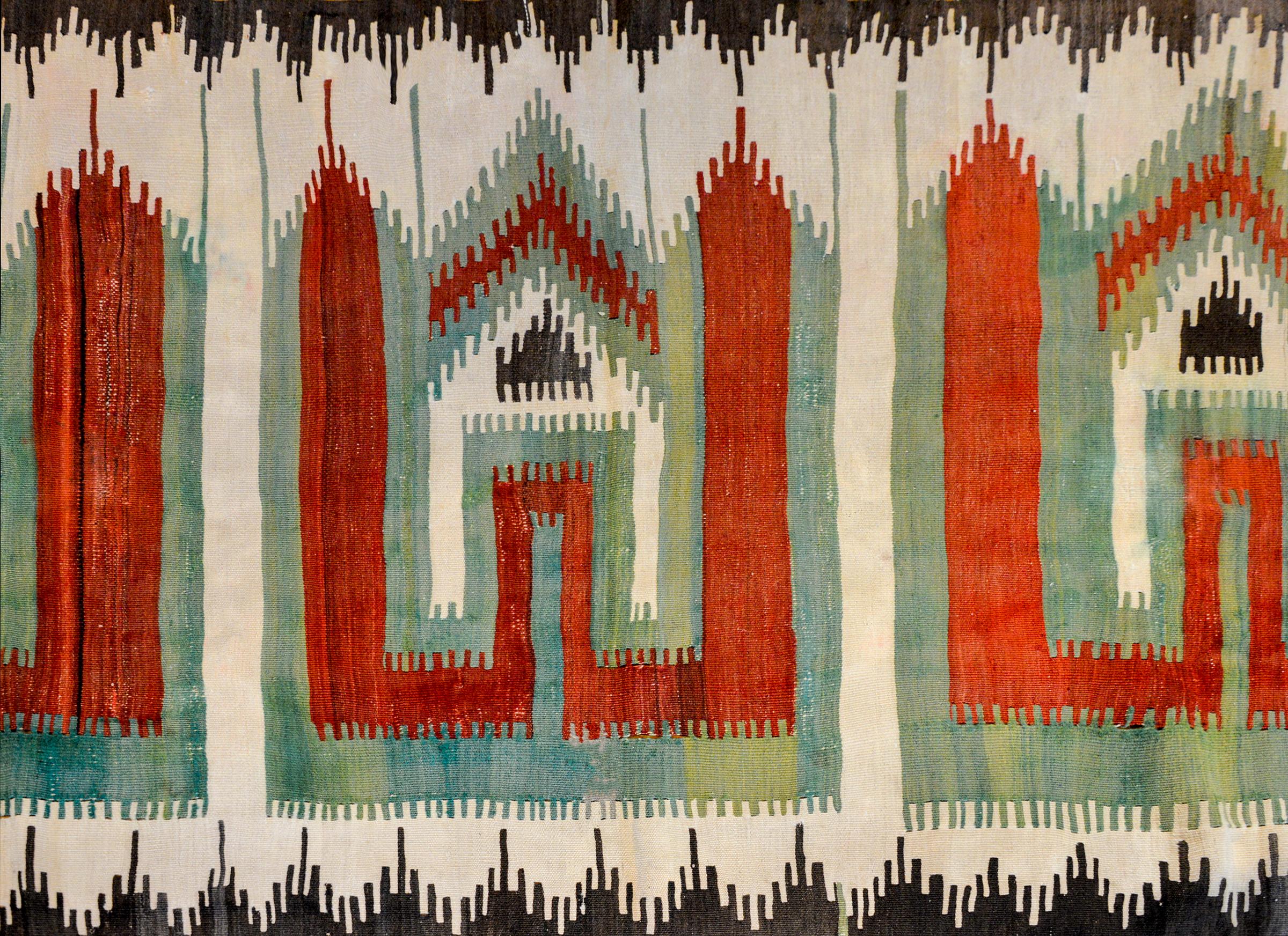 Shahsevan-Kelim-Teppich aus dem frühen 20. Jahrhundert im Zustand „Gut“ im Angebot in Chicago, IL