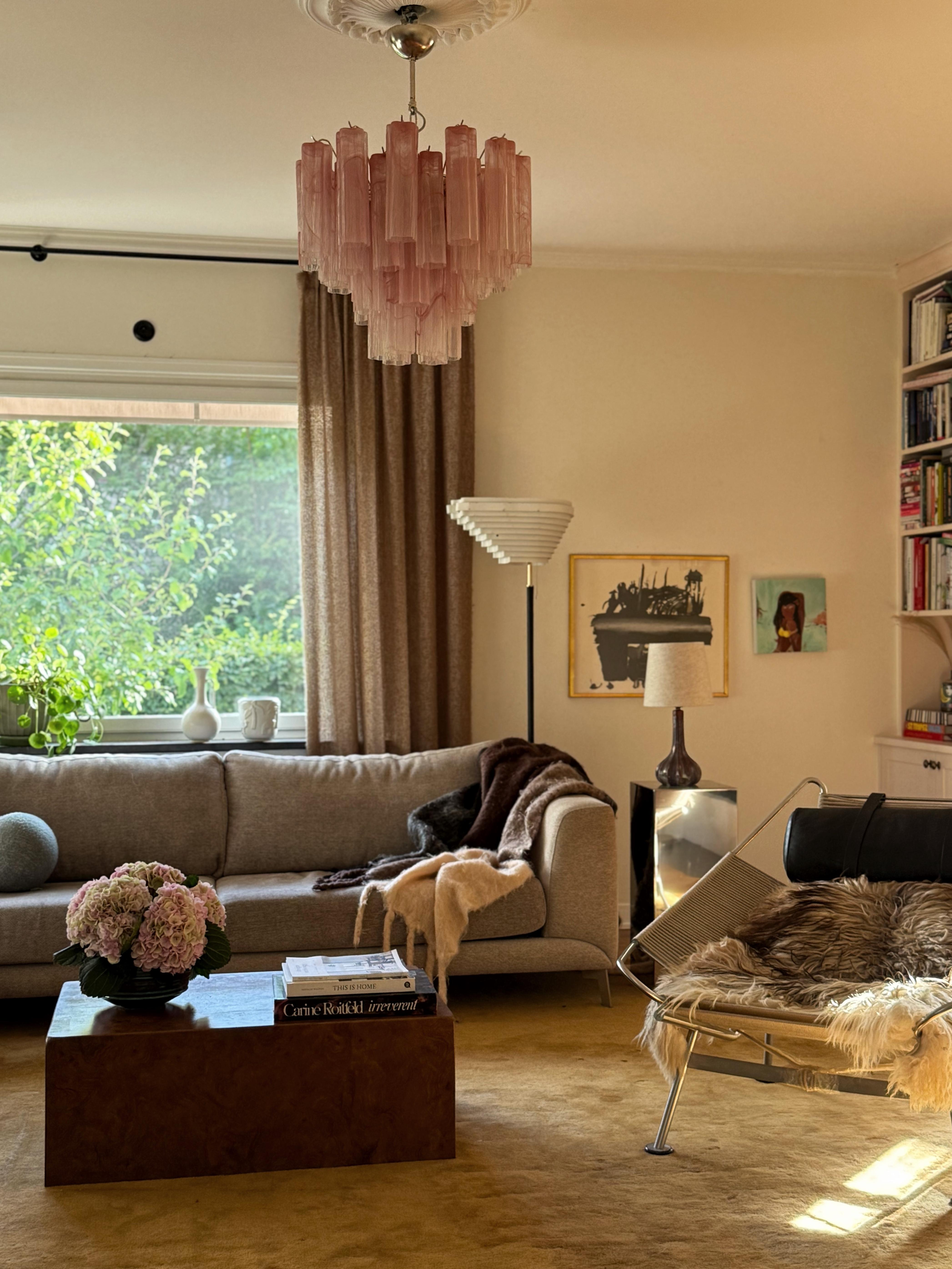 Italian Bold Eclectic Pink Murano Chandelier Tronchi with a marble pattern in pink tones For Sale