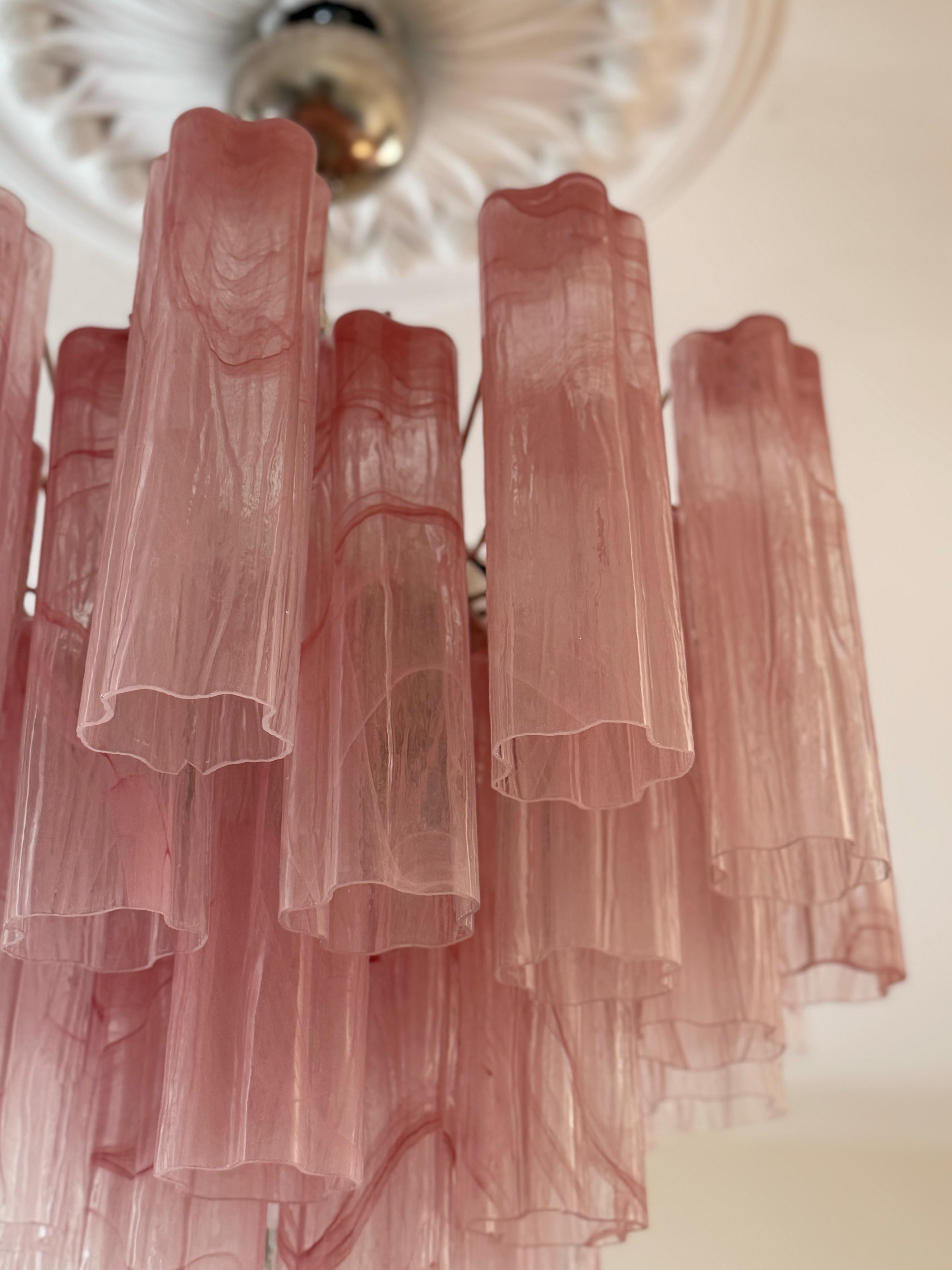 Contemporary Bold Eclectic Pink Murano Chandelier Tronchi with a marble pattern in pink tones For Sale