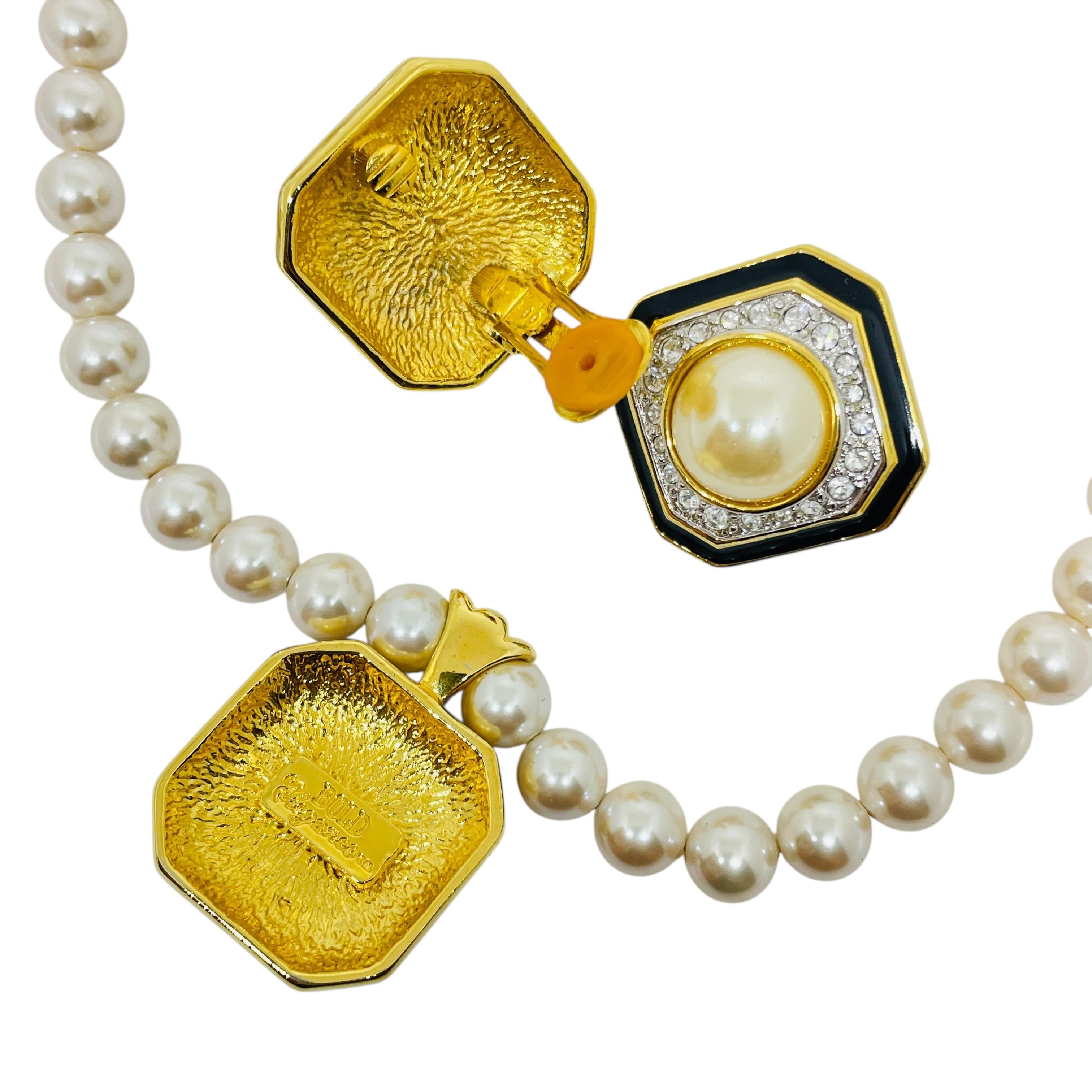 BOLD ELEGANCE Vintage Gold Emaille Kristall Perlen Designer Halskette Ohrringe Set im Zustand „Gut“ im Angebot in Palos Hills, IL