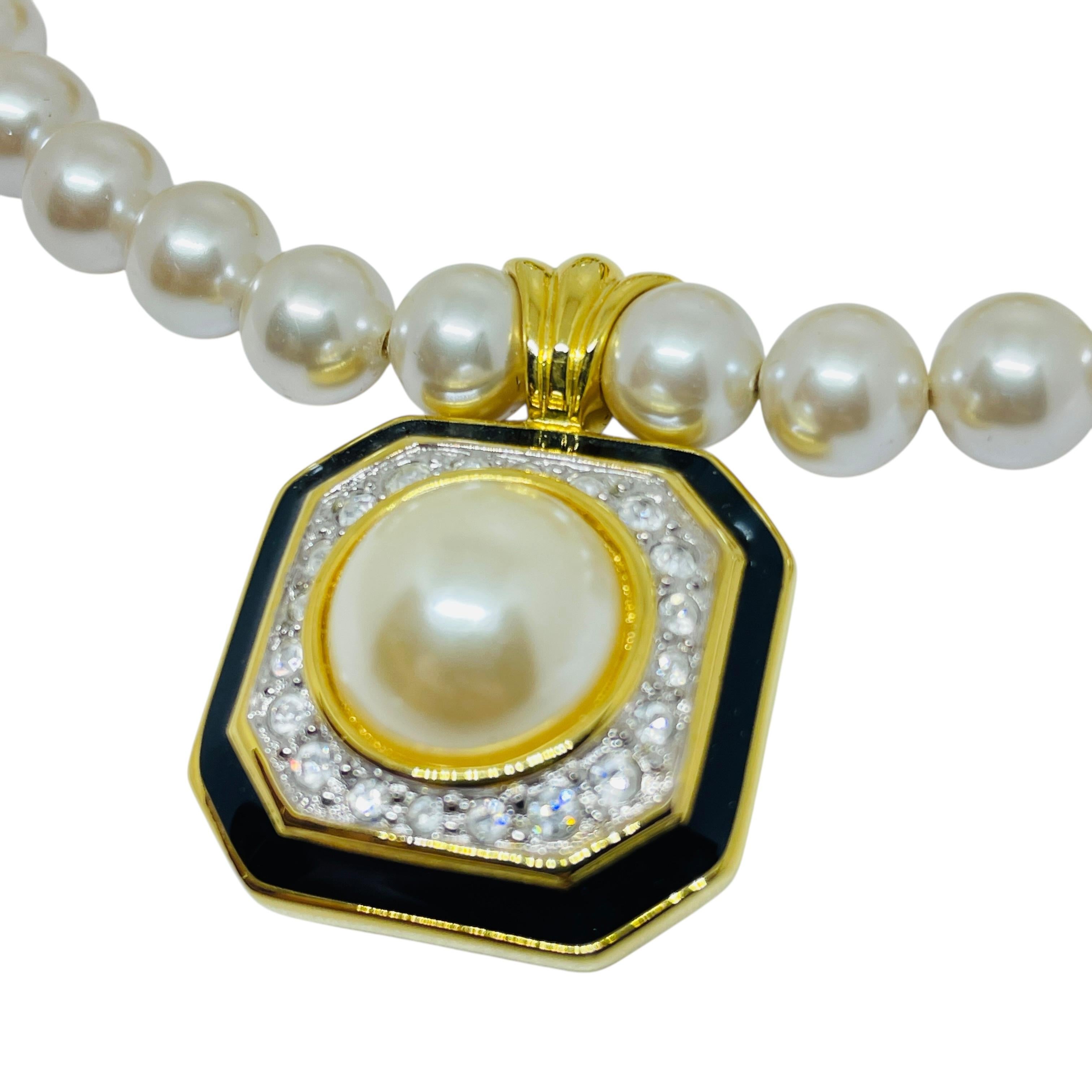 BOLD ELEGANCE Vintage Gold Emaille Kristall Perlen Designer Halskette Ohrringe Set im Angebot 1