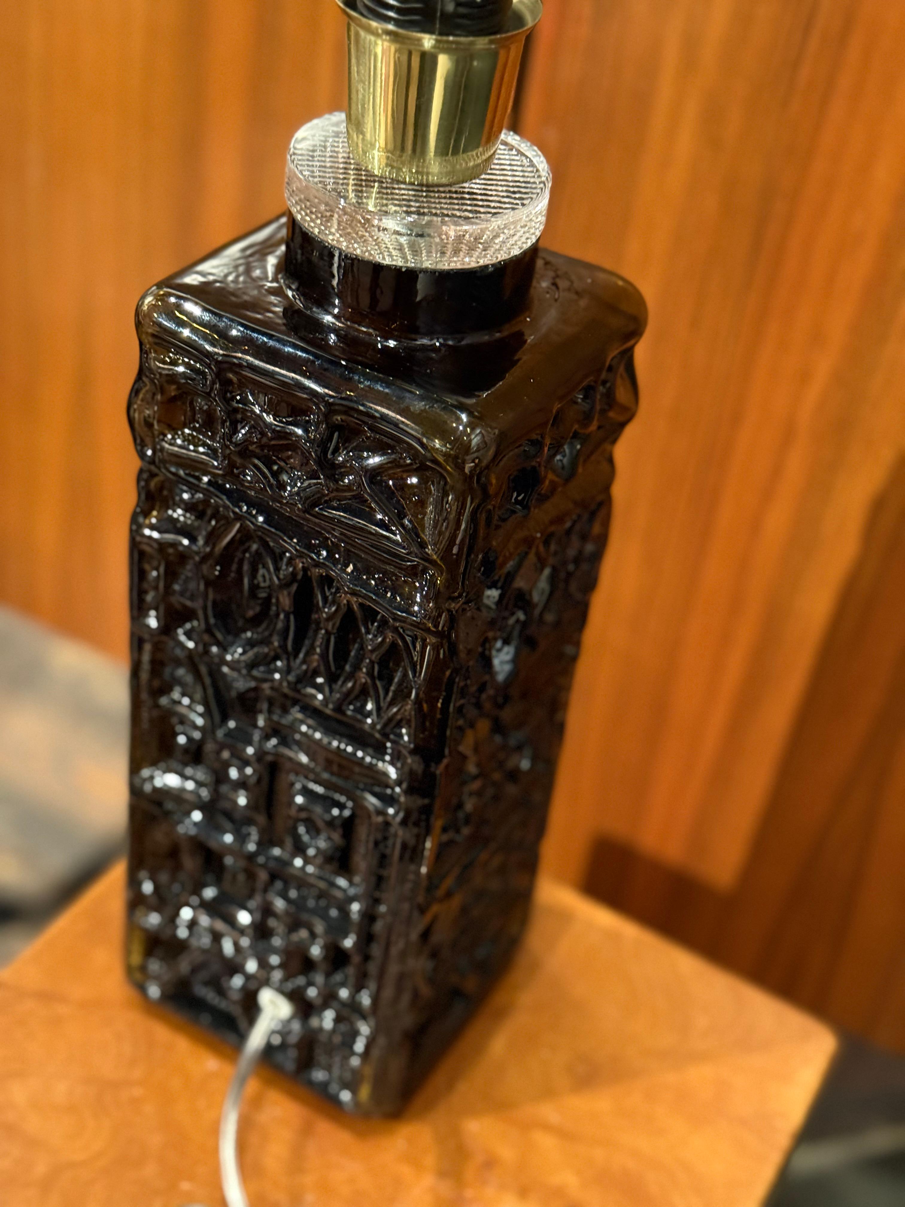 Bold Elegant Stilarmatur Lampe de table en verre vert du milieu du siècle dernier 1960s en vente 9