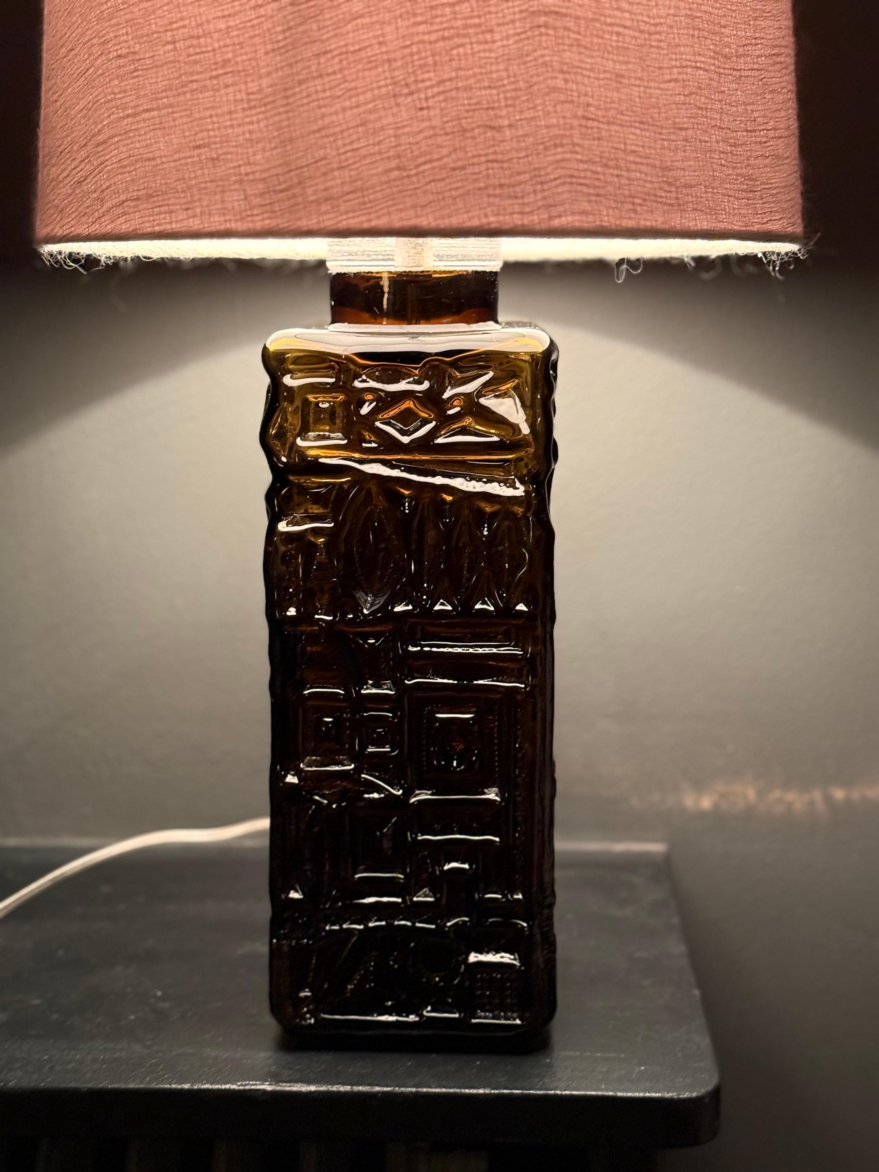 Bold Elegant Stilarmatur Lampe de table en verre vert du milieu du siècle dernier 1960s Bon état - En vente à Bromma, SE