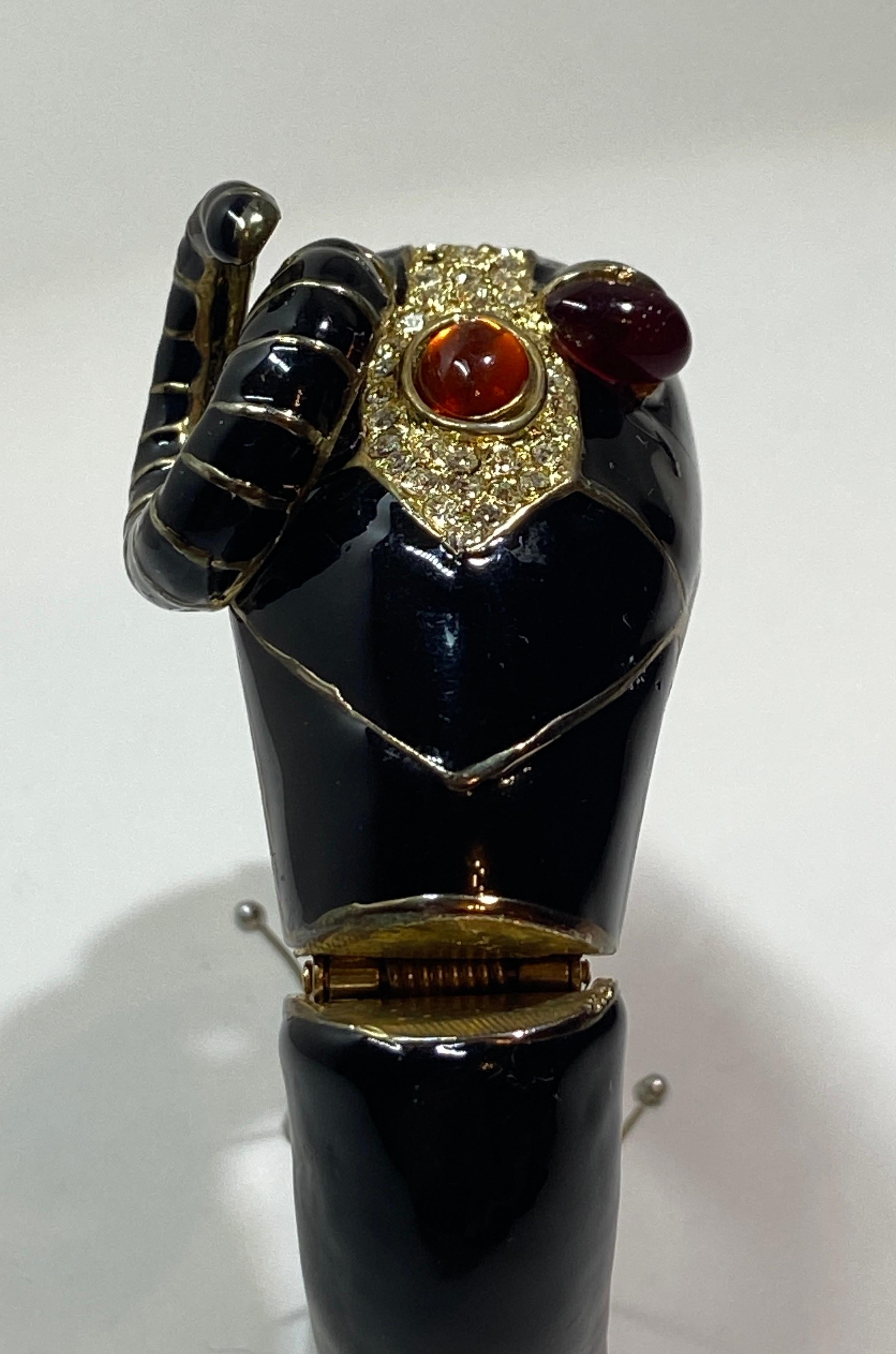 Exquisiter detaillierter „Ram''s Head“-Verschluss-Armband für Damen oder Herren im Angebot
