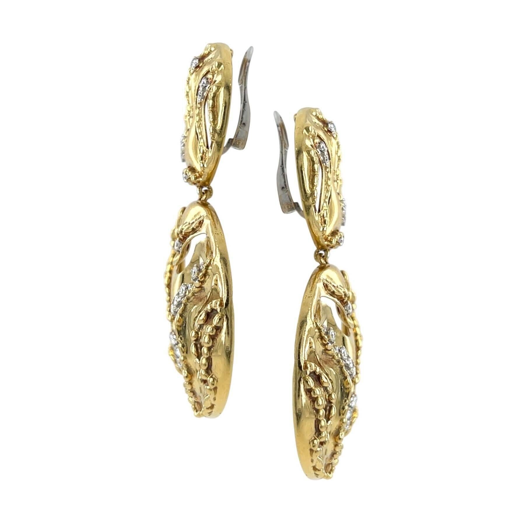 Orecchini a goccia in oro con diamante In condizioni buone in vendita a New York, NY