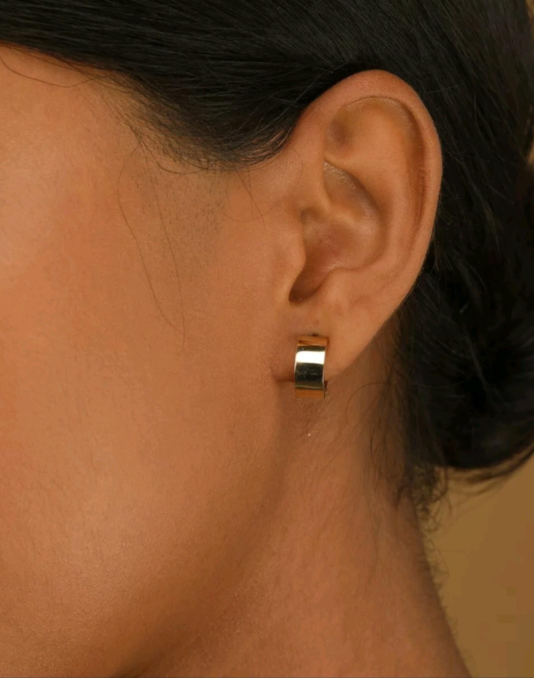 Bold Gold Huggies Earring 14k Solid gold huggies earring Anniversary Gift For Sale 4